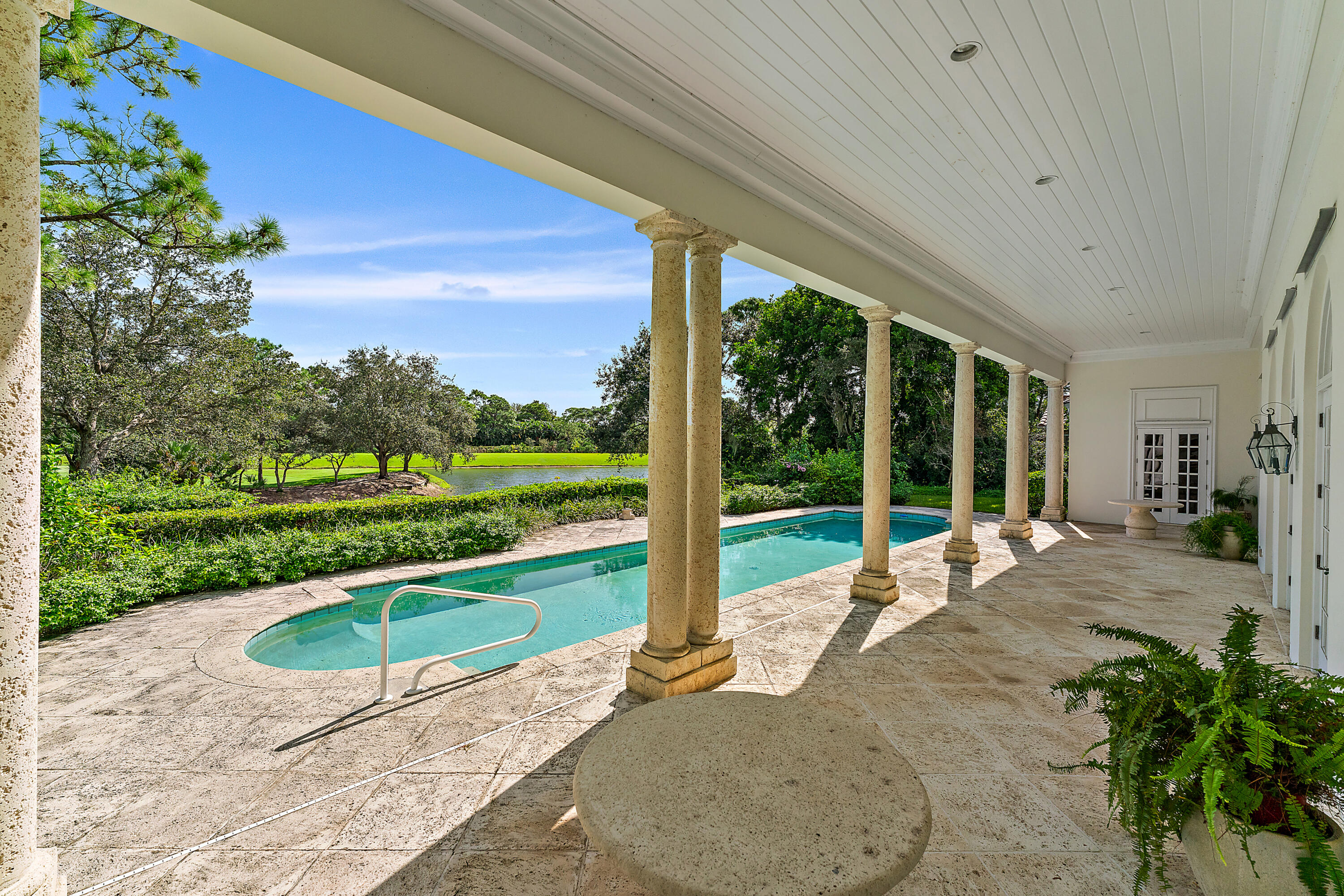 LOBLOLLY PINES - Residential
