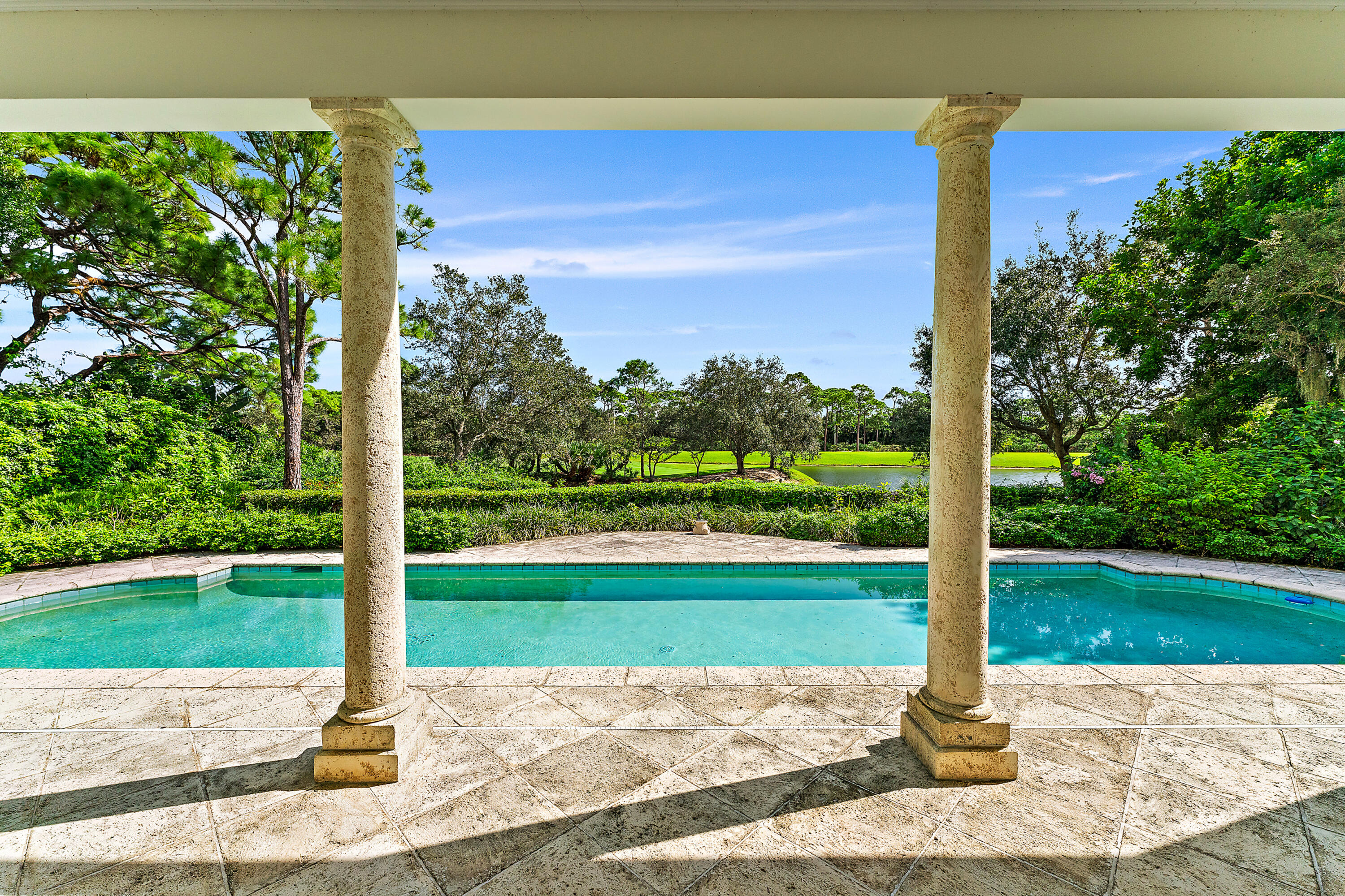 LOBLOLLY PINES - Residential