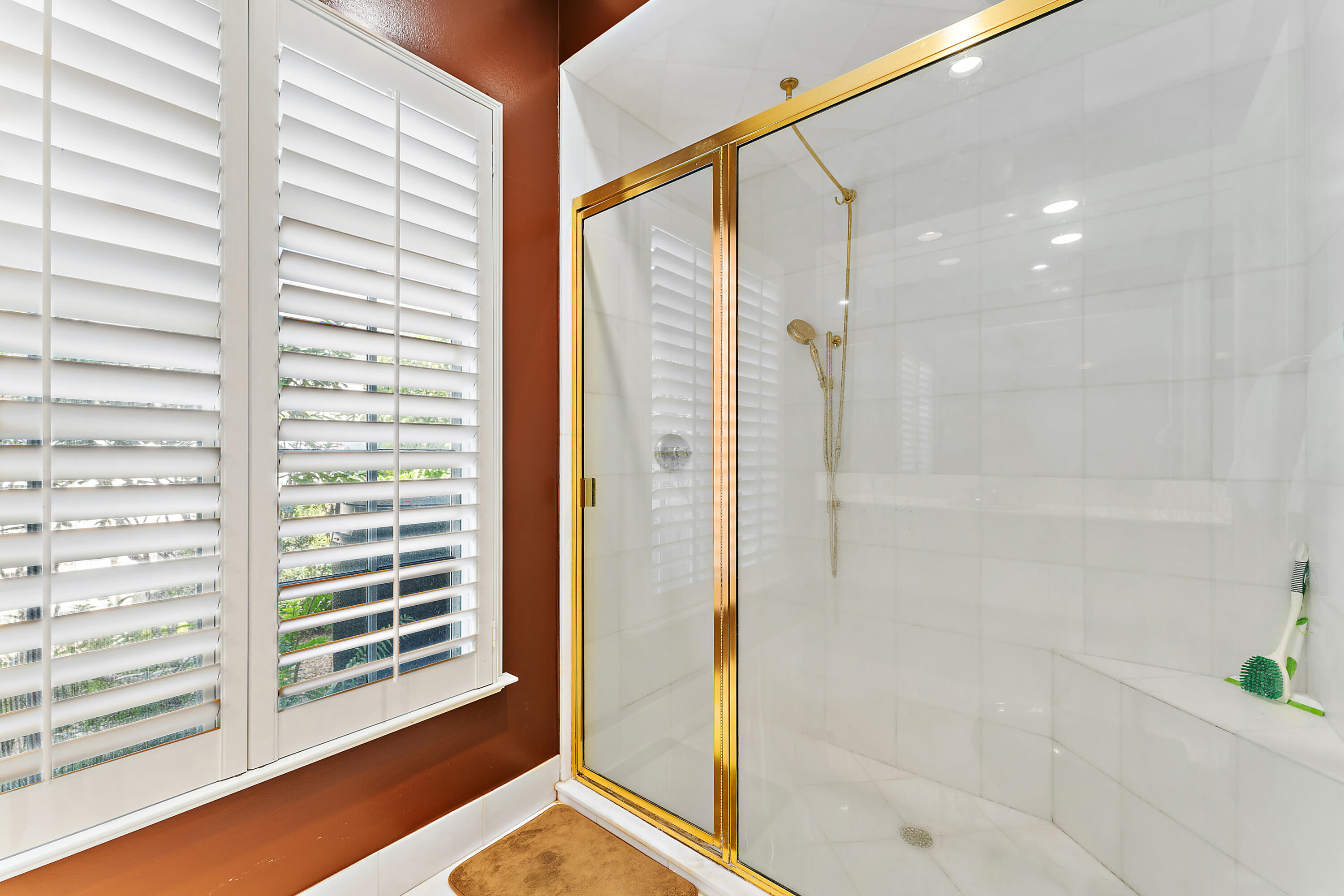 LOBLOLLY PINES - Residential