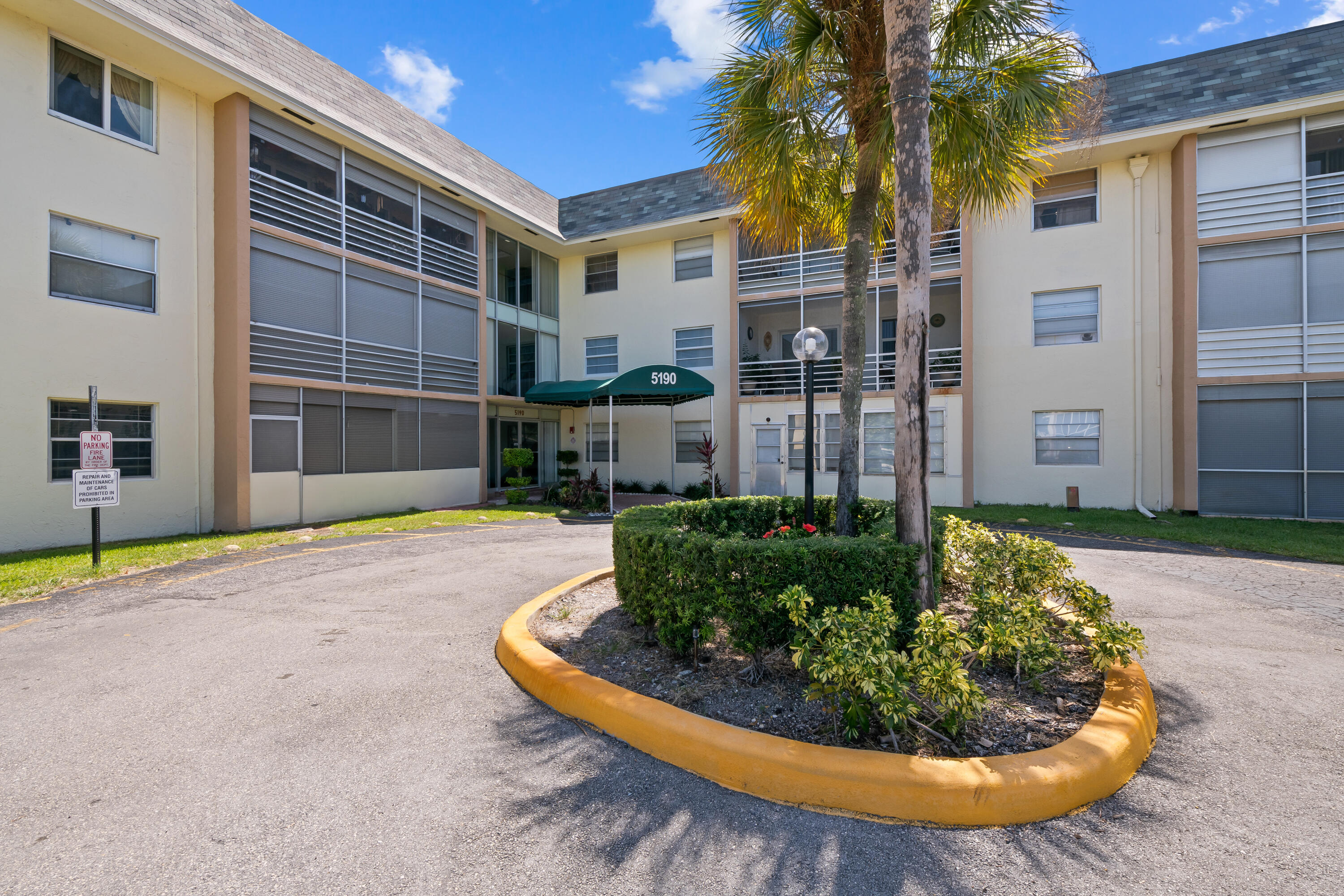SABAL PALM VILLAGE CONDO - Residential