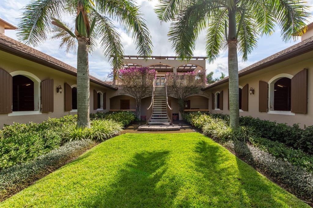 PALM BEACH POINT EAST - Residential