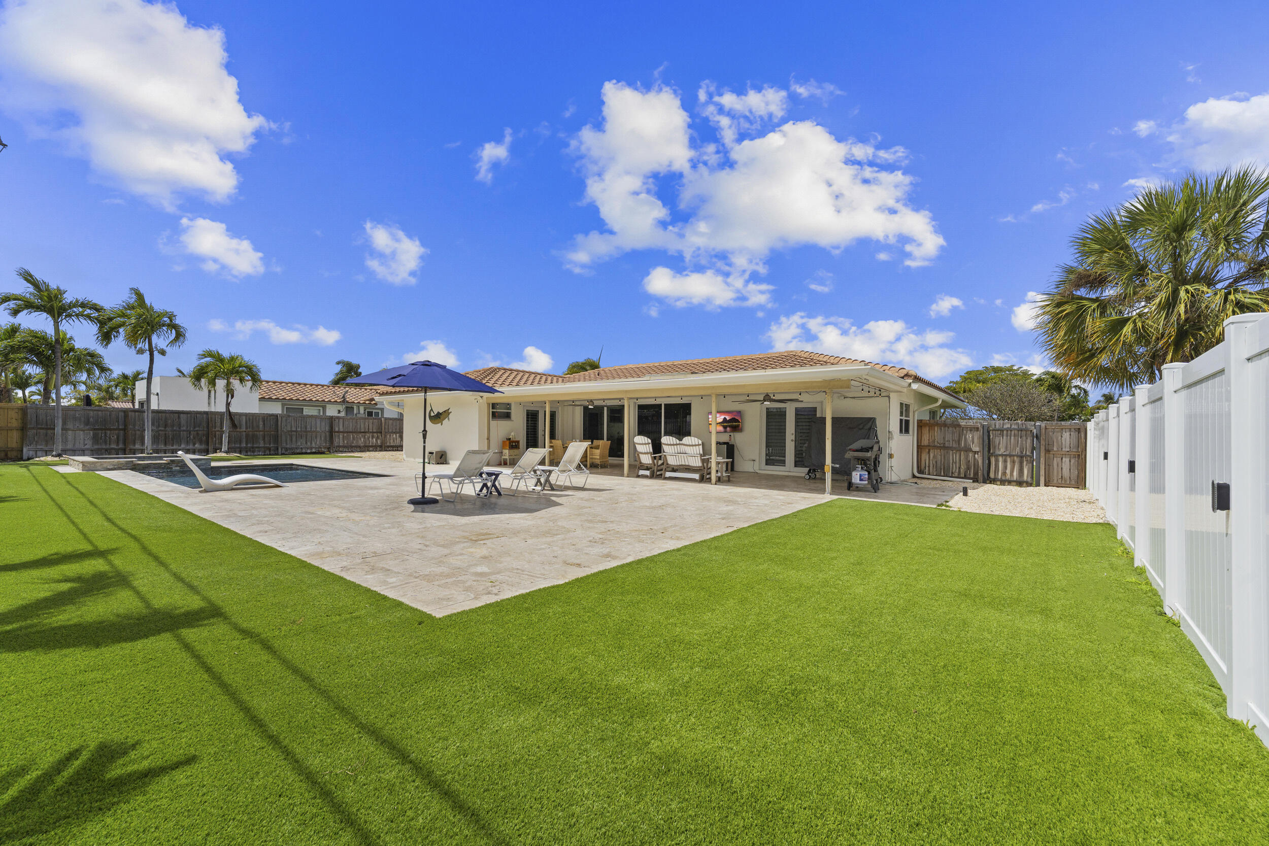 PALM BEACH ISLES 2 - Residential