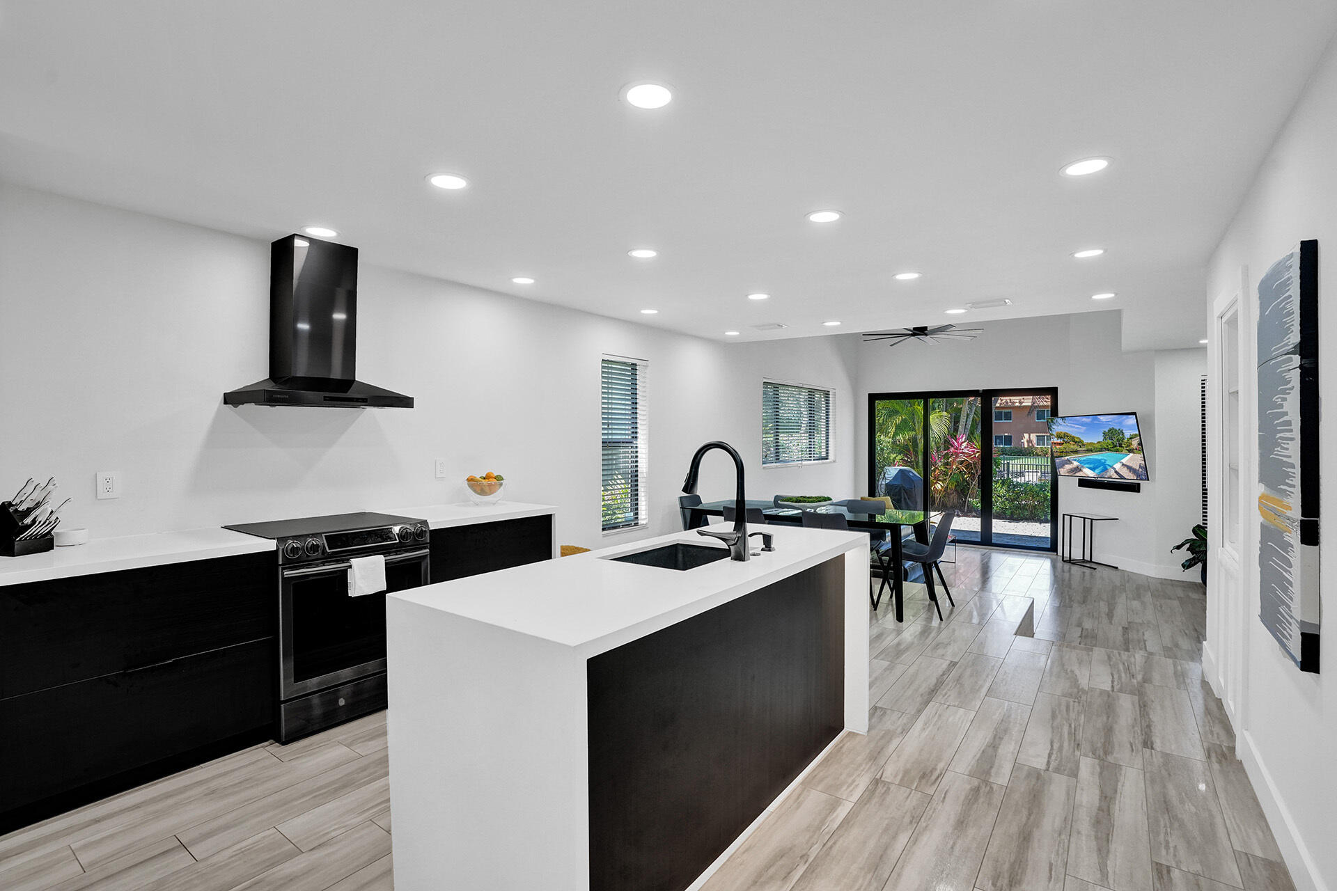 MIDDLE RIVER TOWNHOUSES - Residential Lease