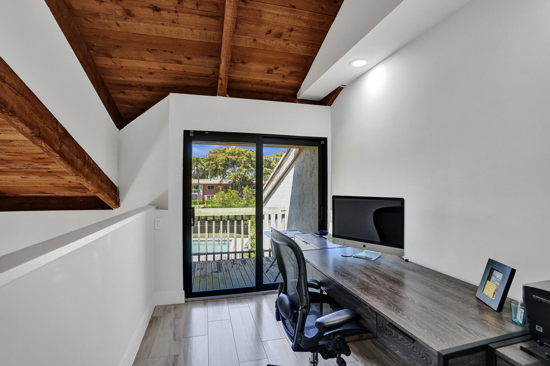 MIDDLE RIVER TOWNHOUSES - Residential Lease
