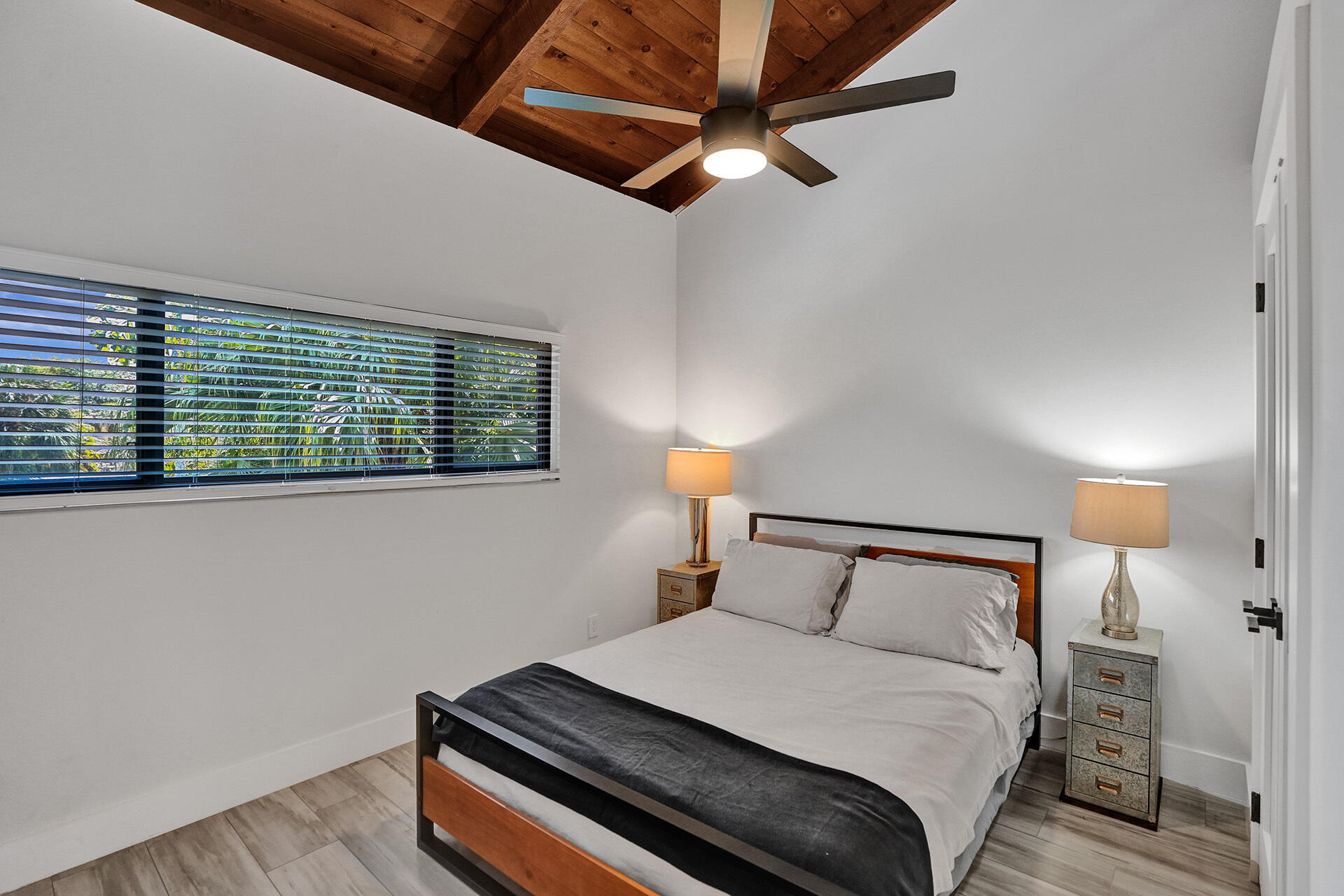 MIDDLE RIVER TOWNHOUSES - Residential Lease