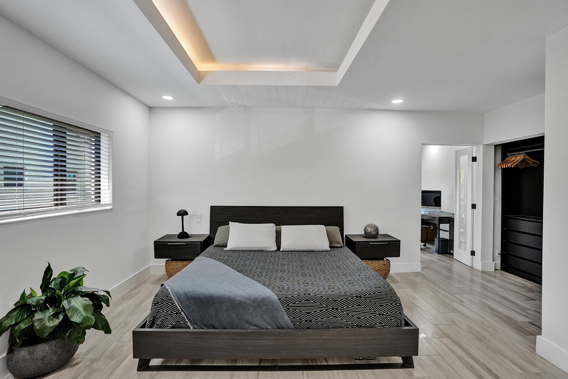 MIDDLE RIVER TOWNHOUSES - Residential Lease
