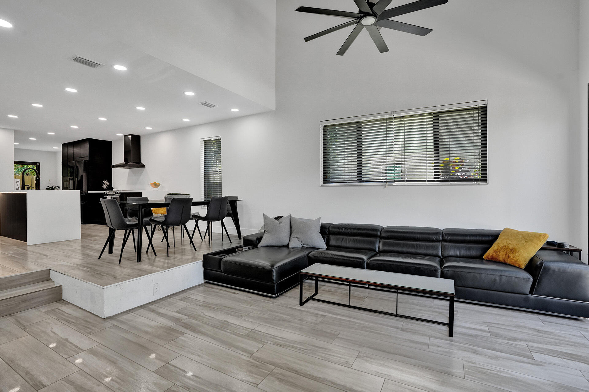 MIDDLE RIVER TOWNHOUSES - Residential Lease