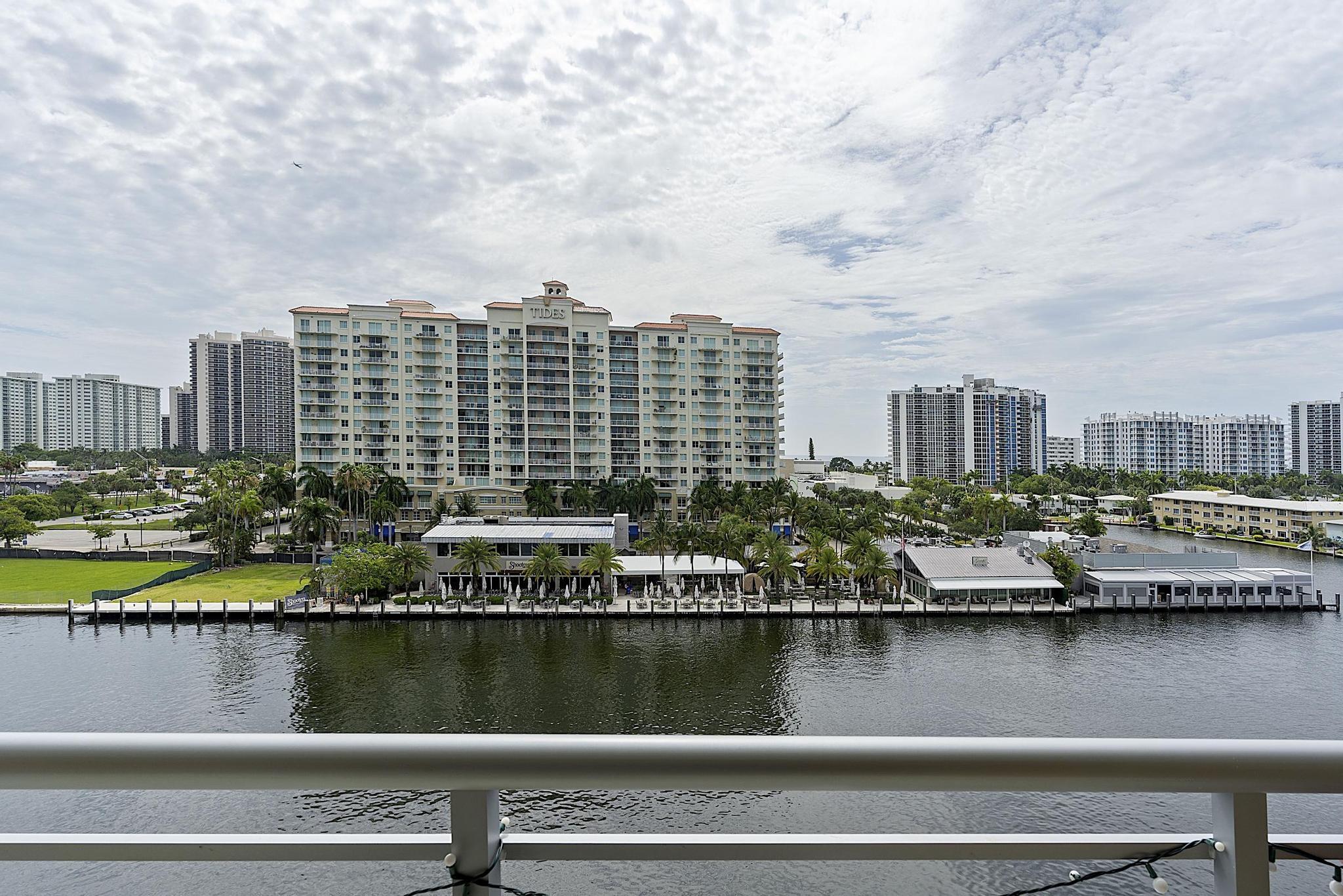 LAUDERDALE TOWER CONDO - Residential