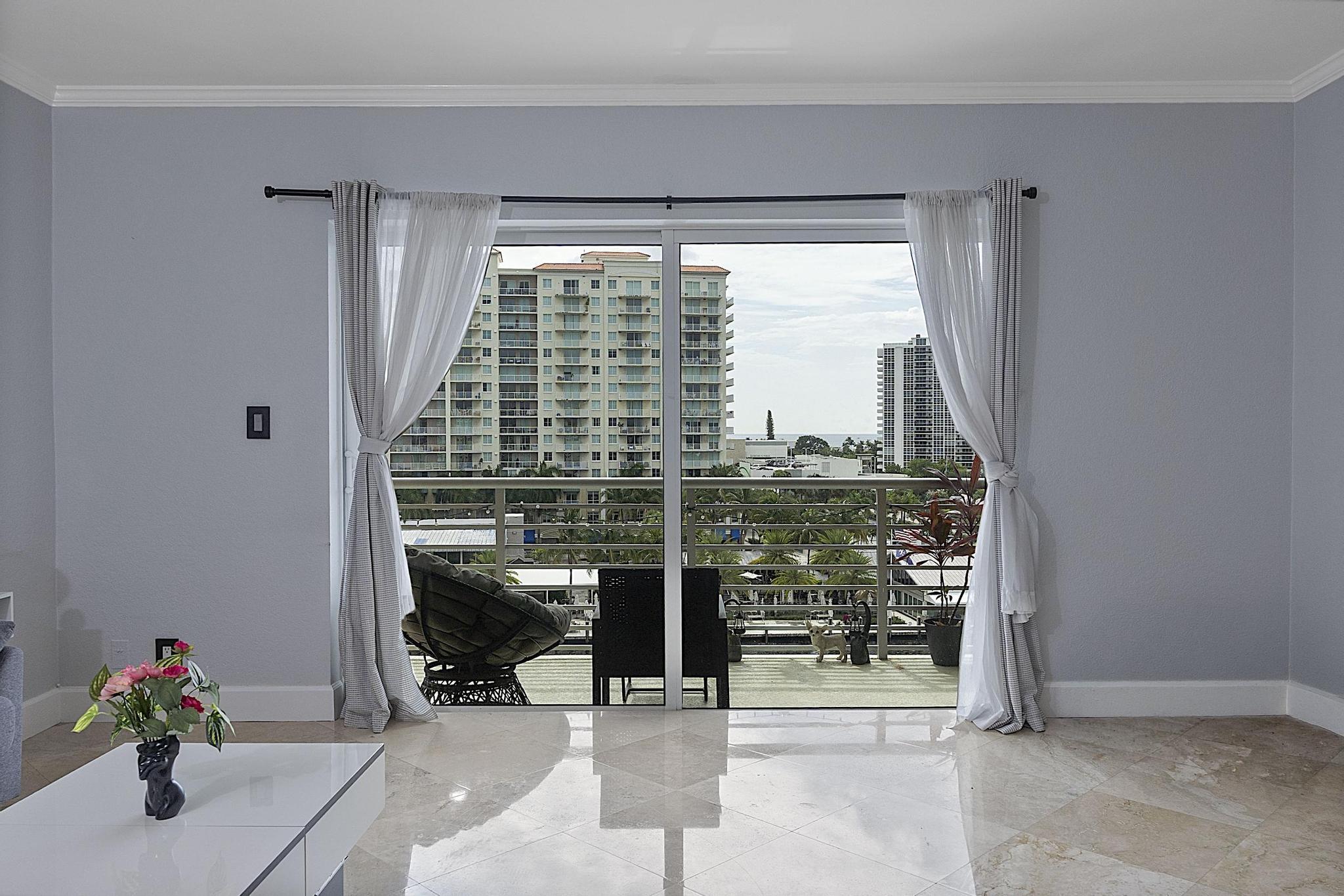 LAUDERDALE TOWER CONDO - Residential