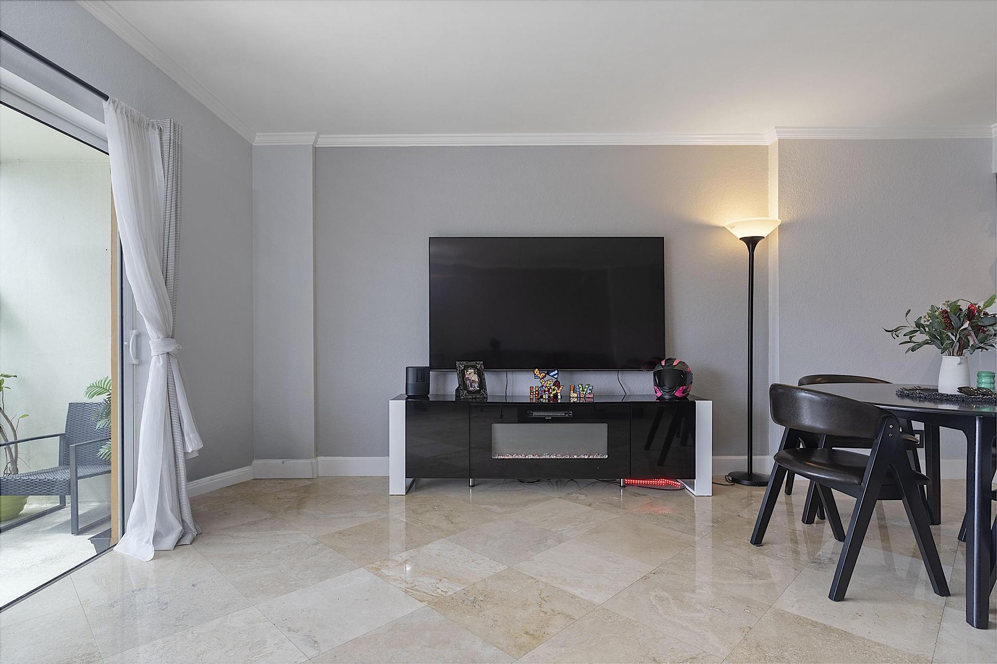 LAUDERDALE TOWER CONDO - Residential