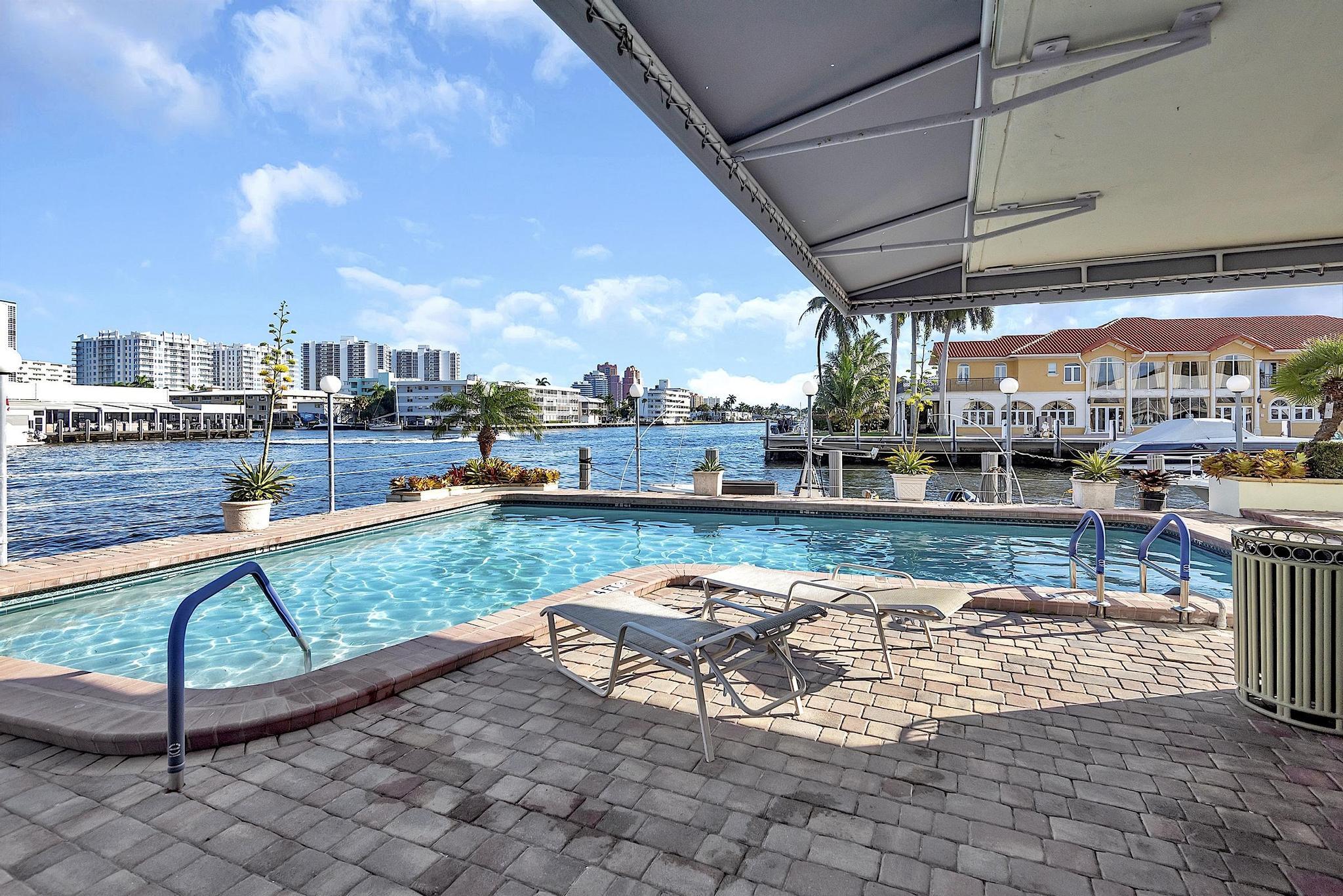 LAUDERDALE TOWER CONDO - Residential