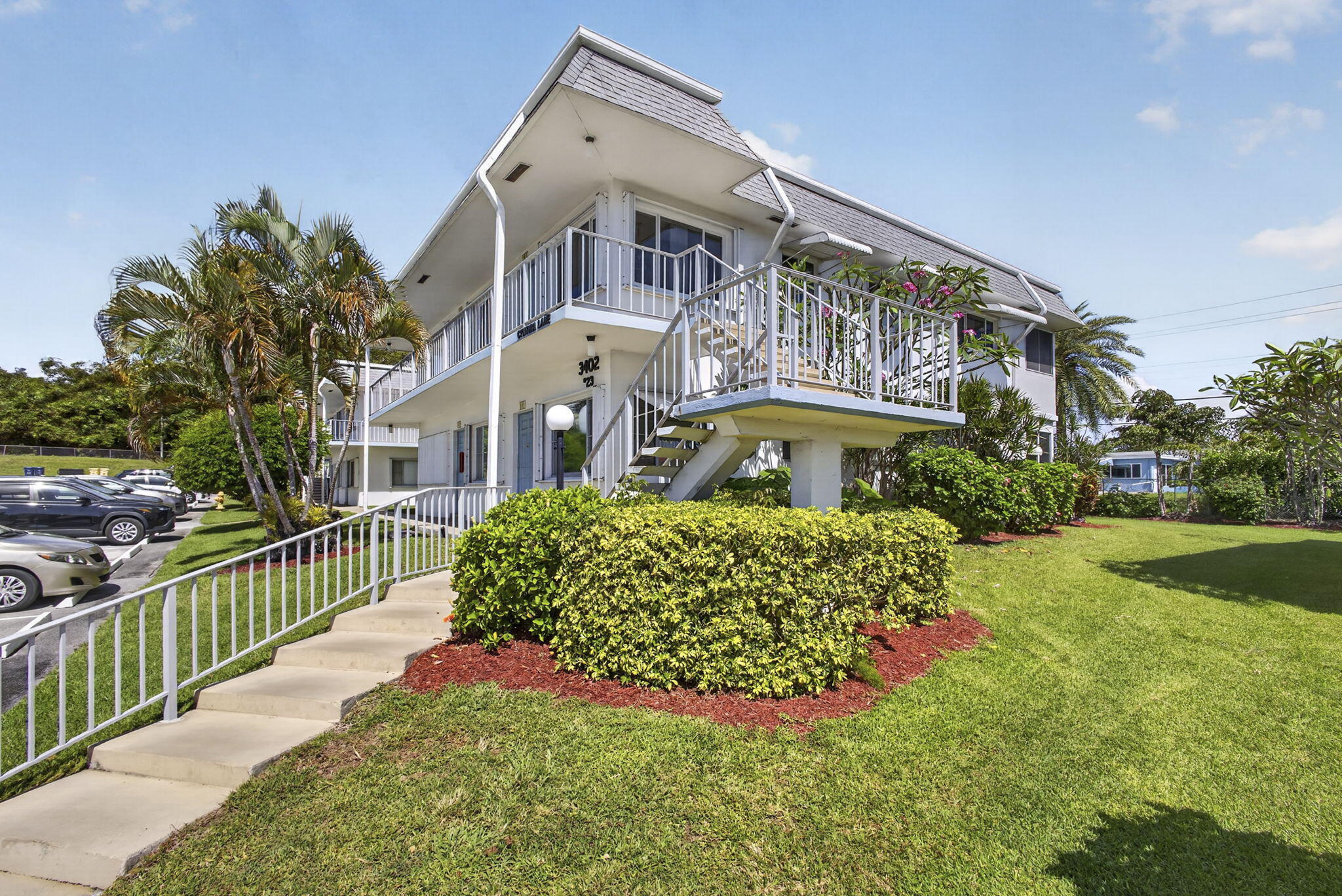 MURRY HILLS APT BLDG CONDO - Residential