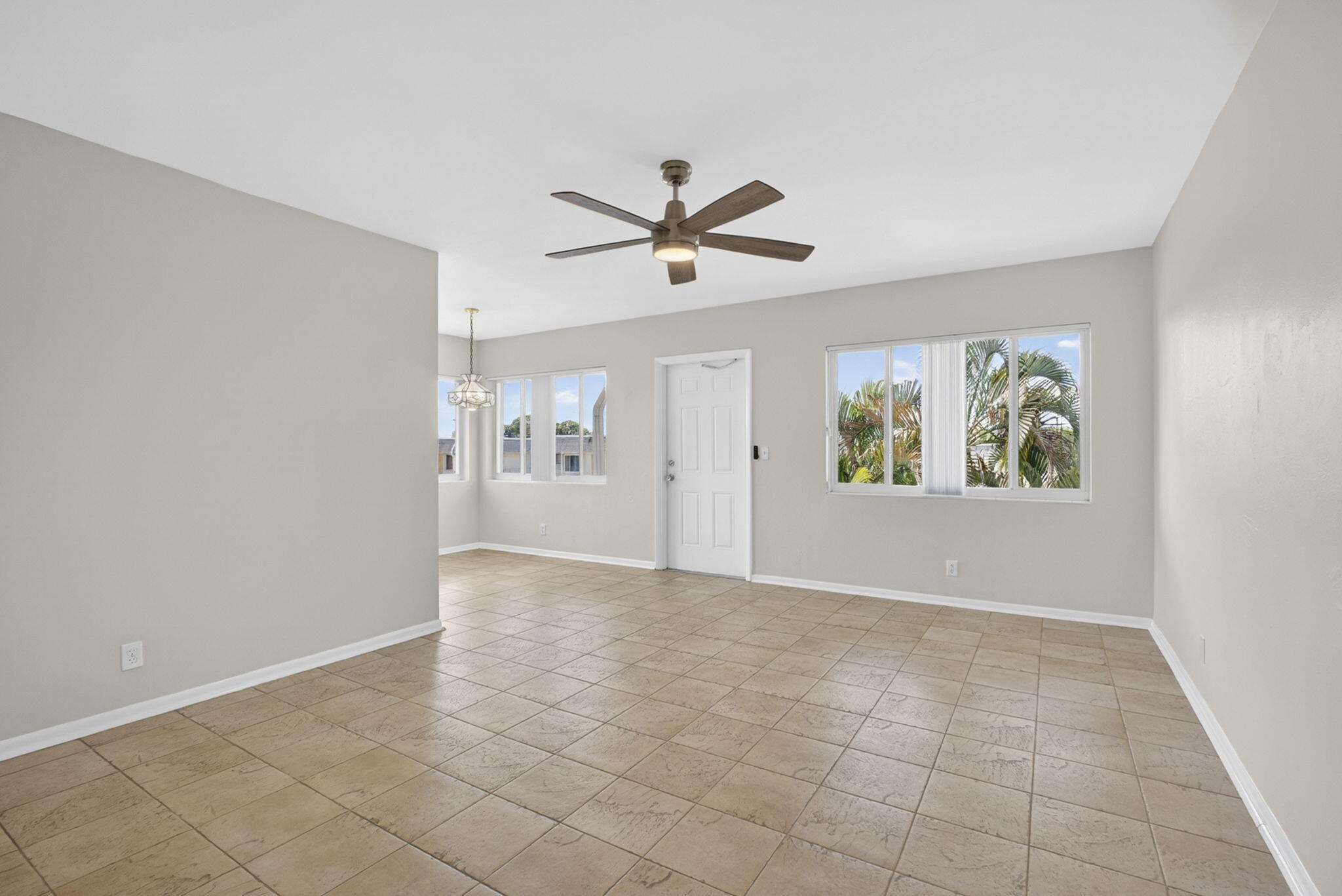 MURRY HILLS APT BLDG CONDO - Residential