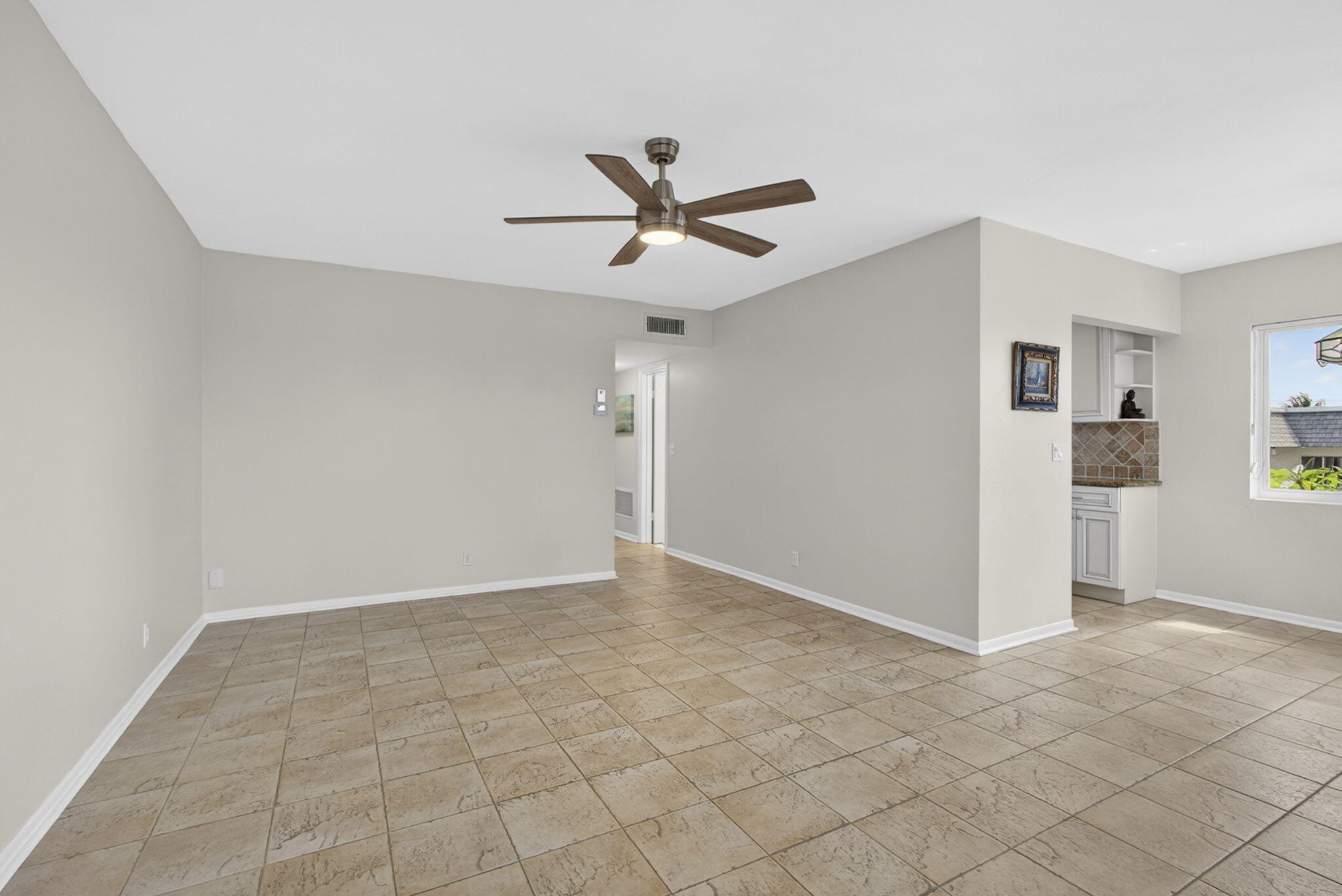 MURRY HILLS APT BLDG CONDO - Residential