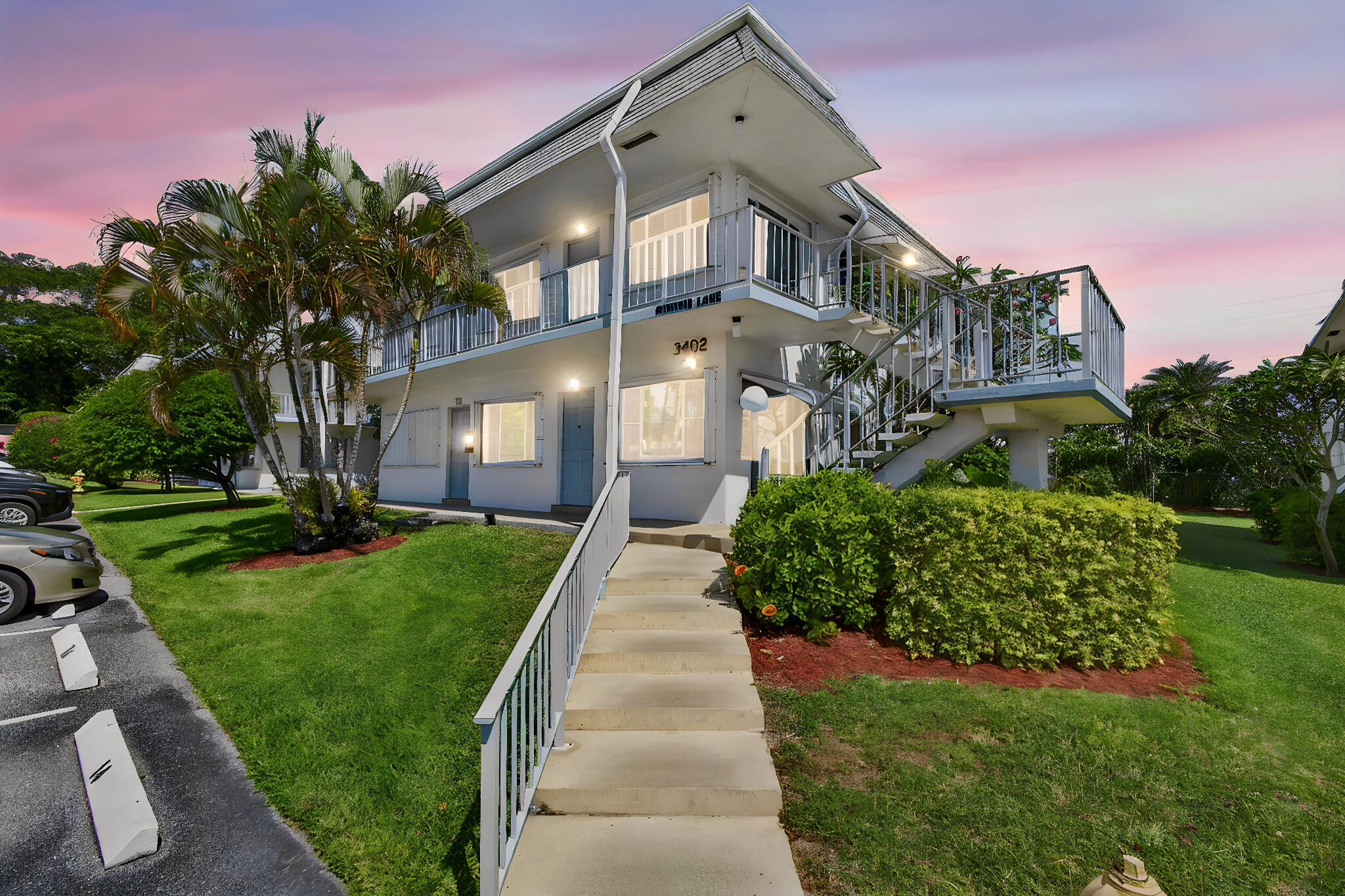 MURRY HILLS APT BLDG CONDO - Residential
