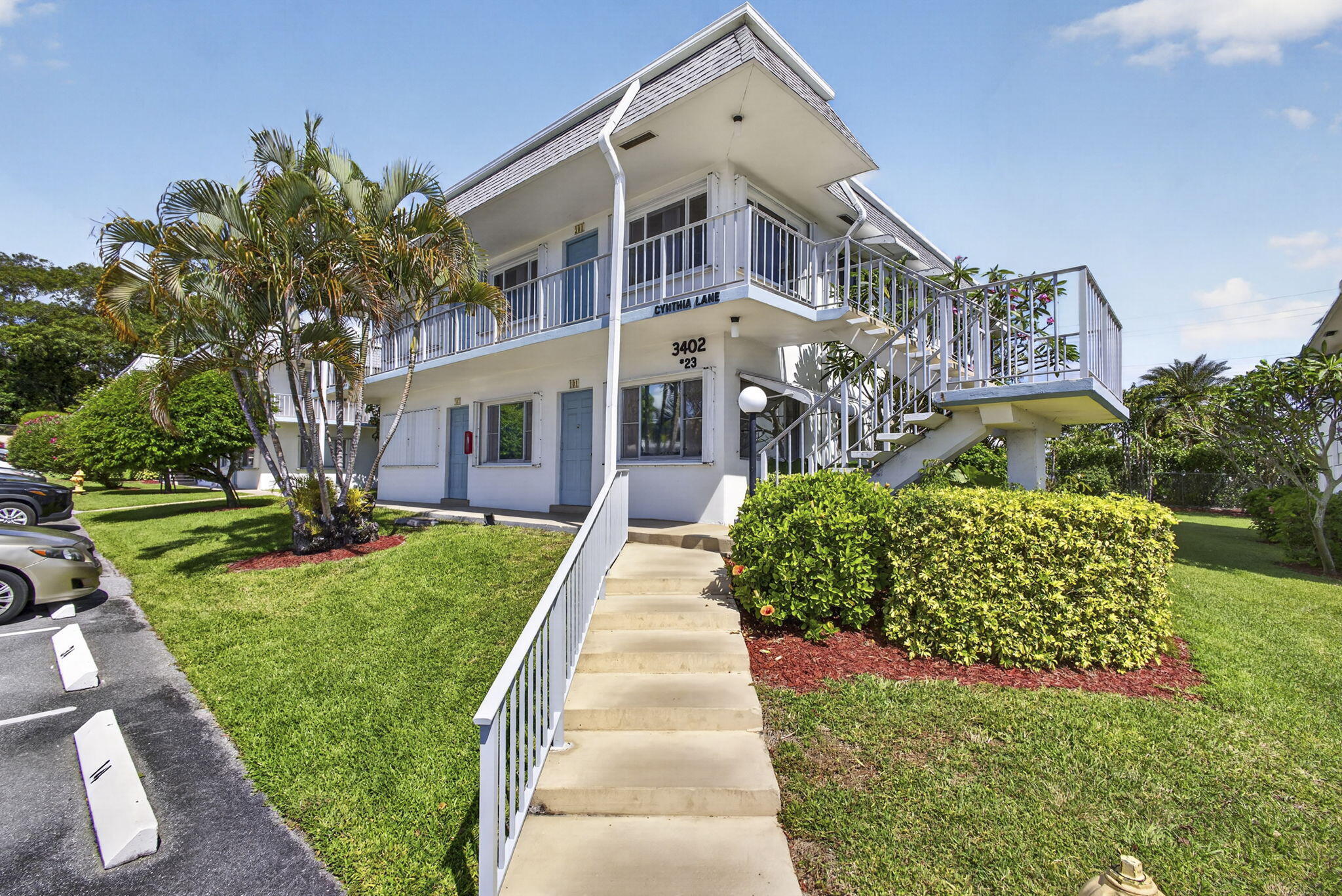 MURRY HILLS APT BLDG CONDO - Residential