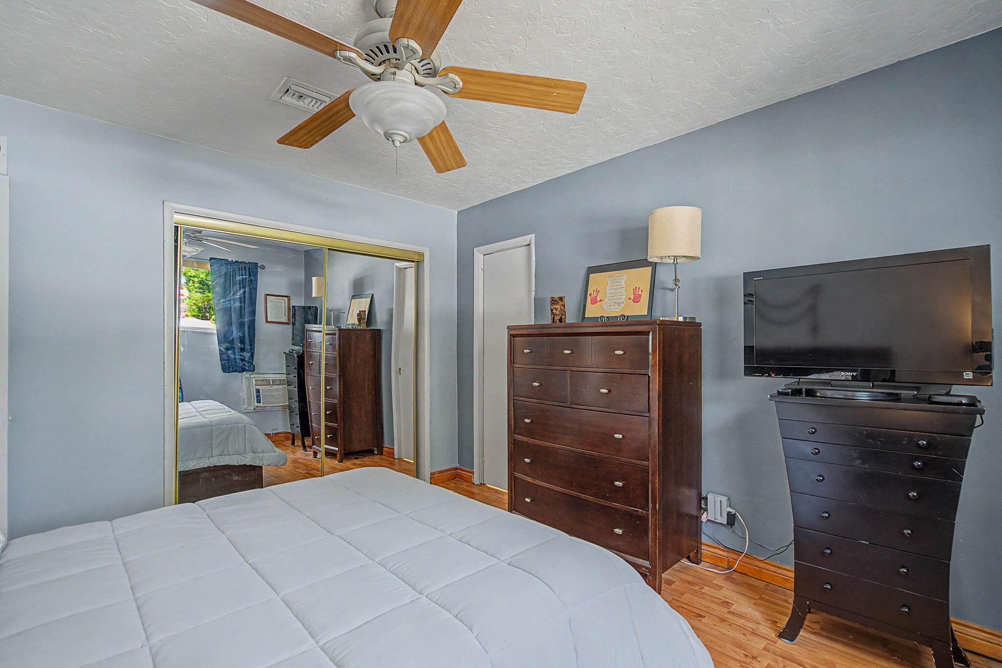 RIVERLANE HOMESITES 1ST ADD - Residential