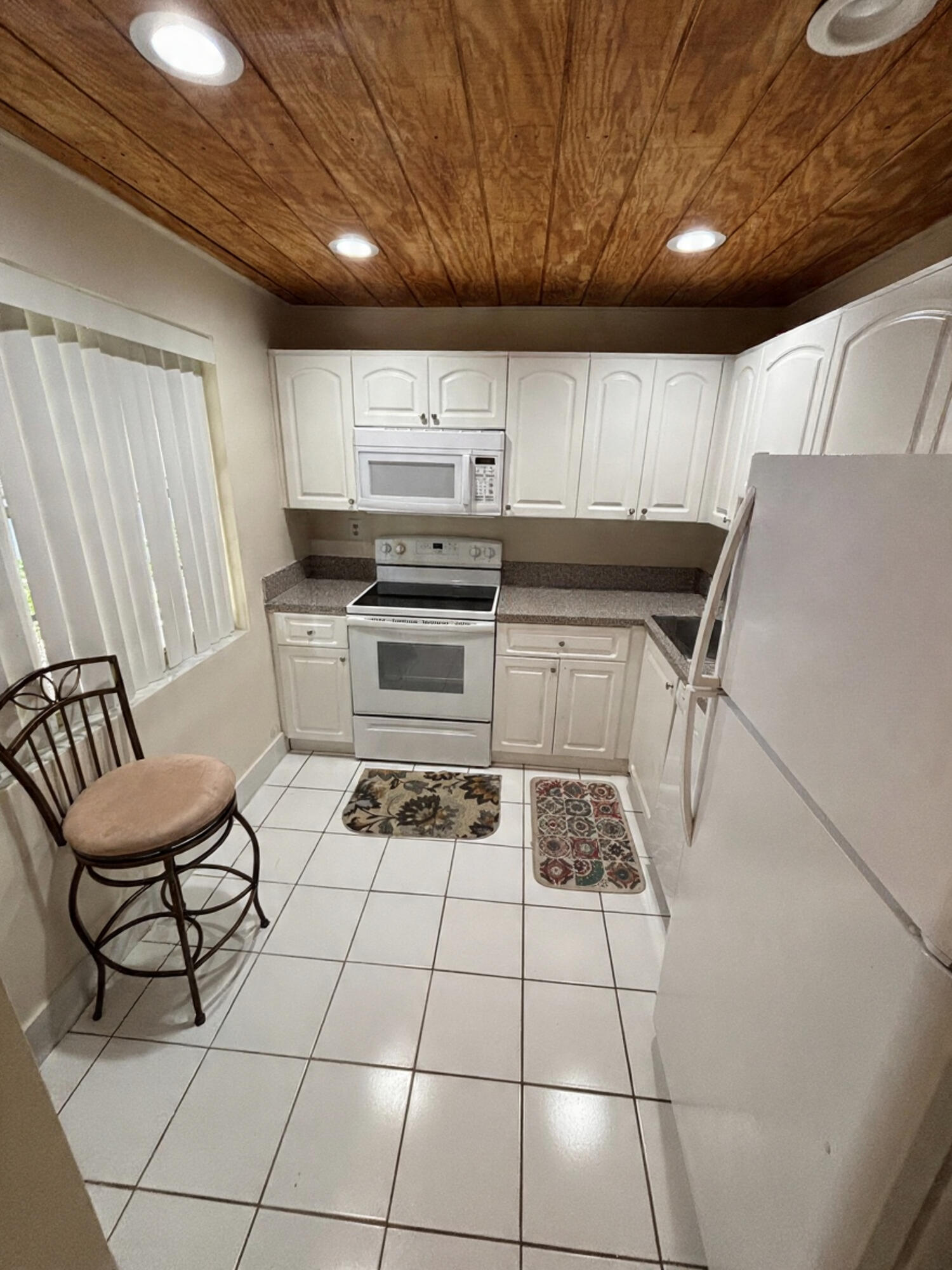 CYPRESS CHASE NORTH NO 4 CONDO - Residential
