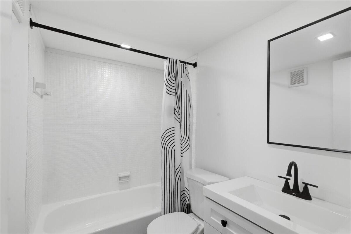 CONCORD VILLAGE CONDOMINIUM IV - Residential