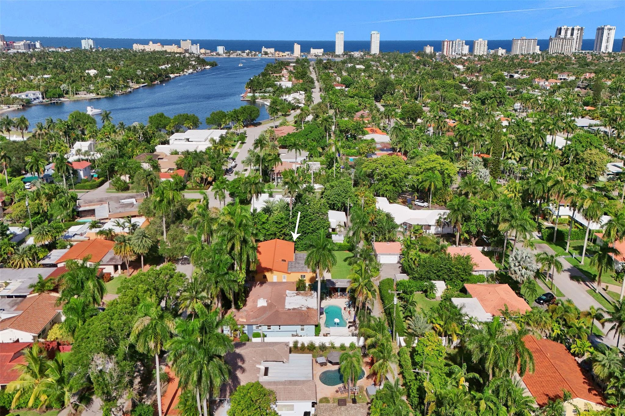 HOLLYWOOD LAKES SECTION - Residential