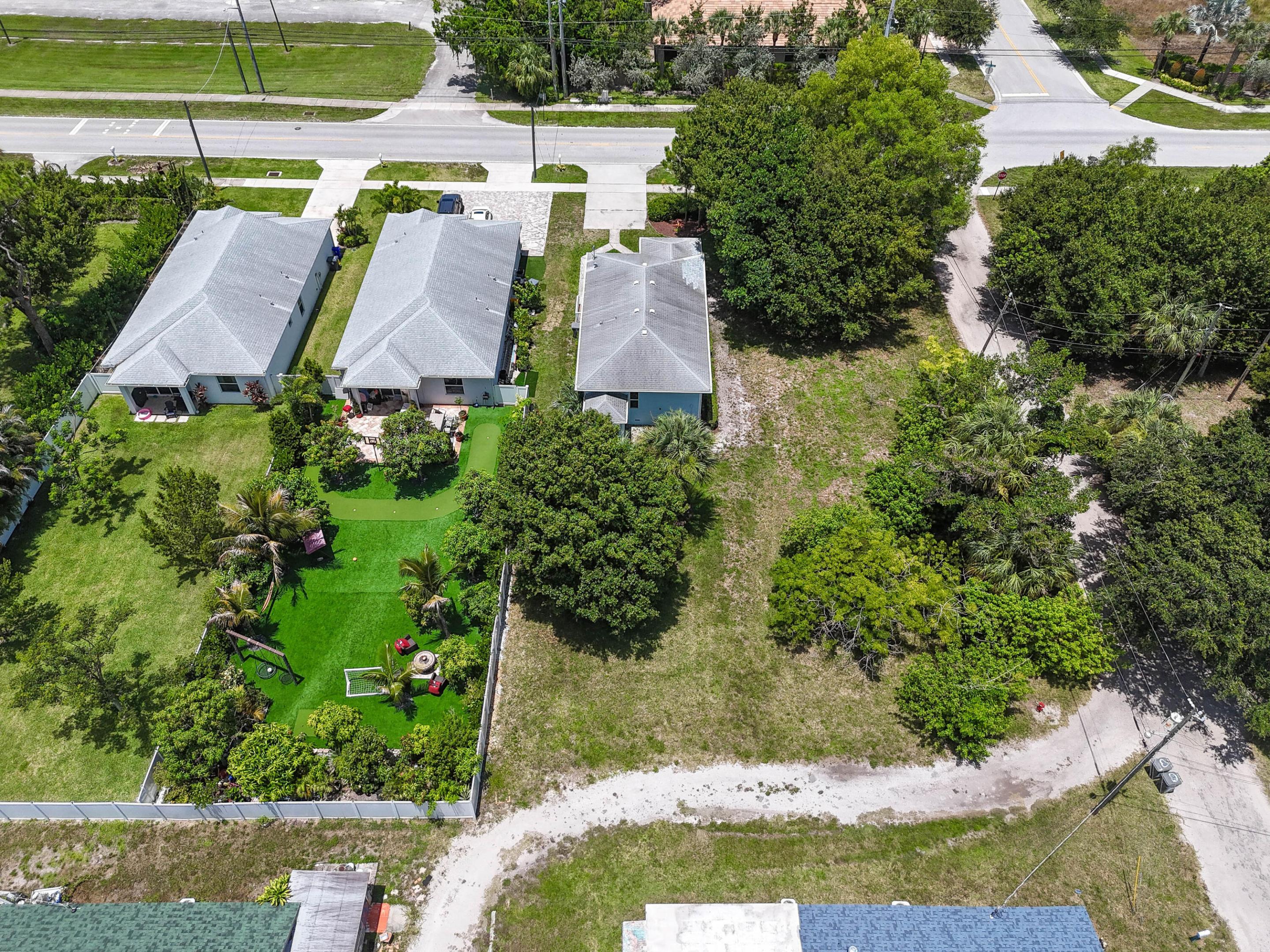 PALM GARDENS 1ST ADD - Residential