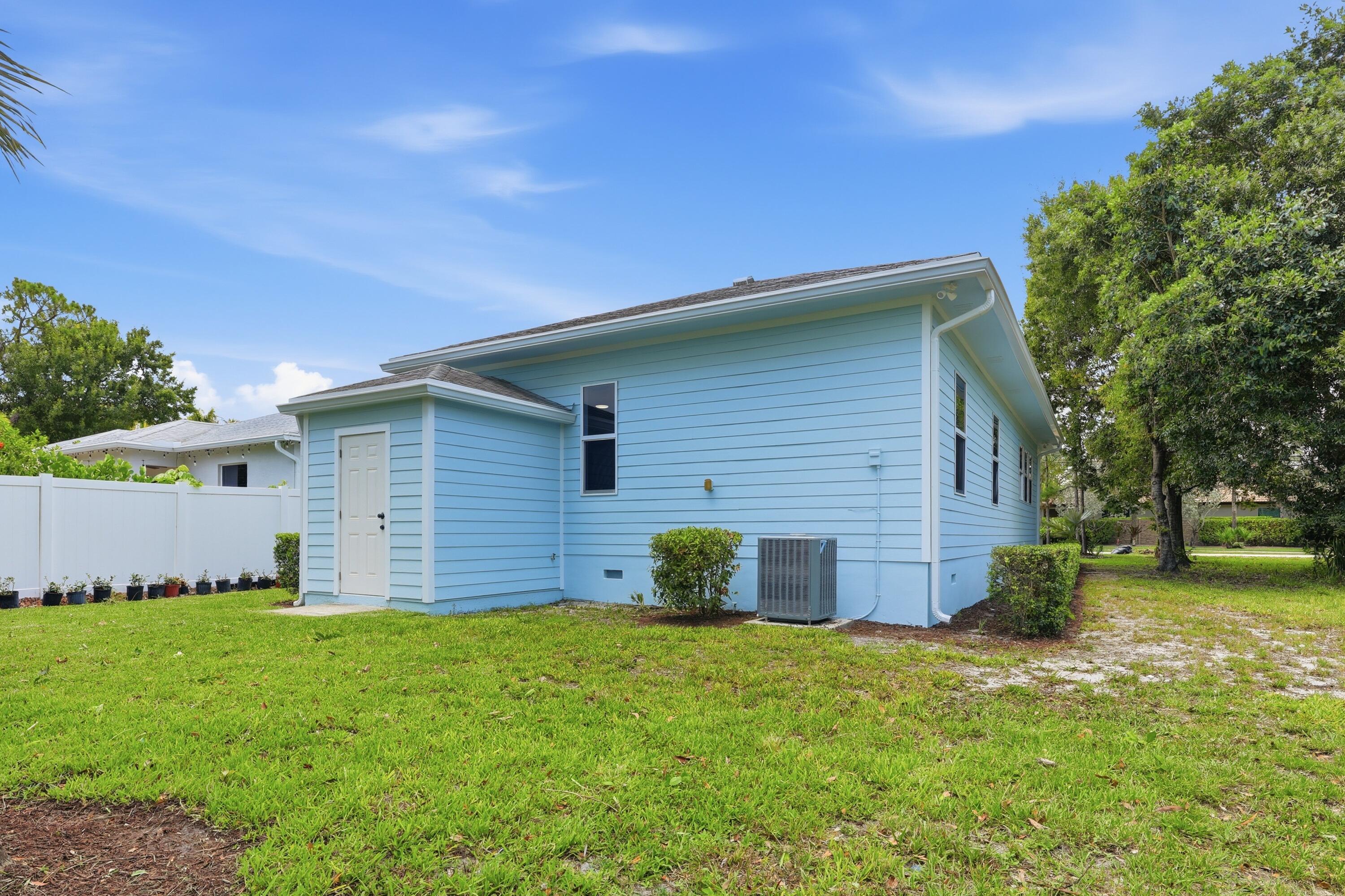 PALM GARDENS 1ST ADD - Residential