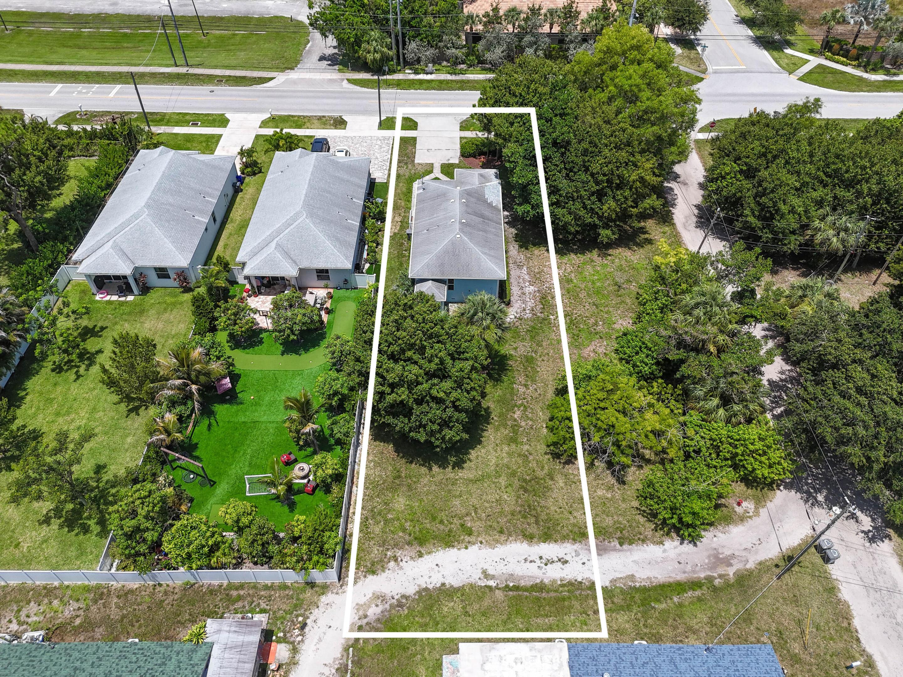 PALM GARDENS 1ST ADD - Residential