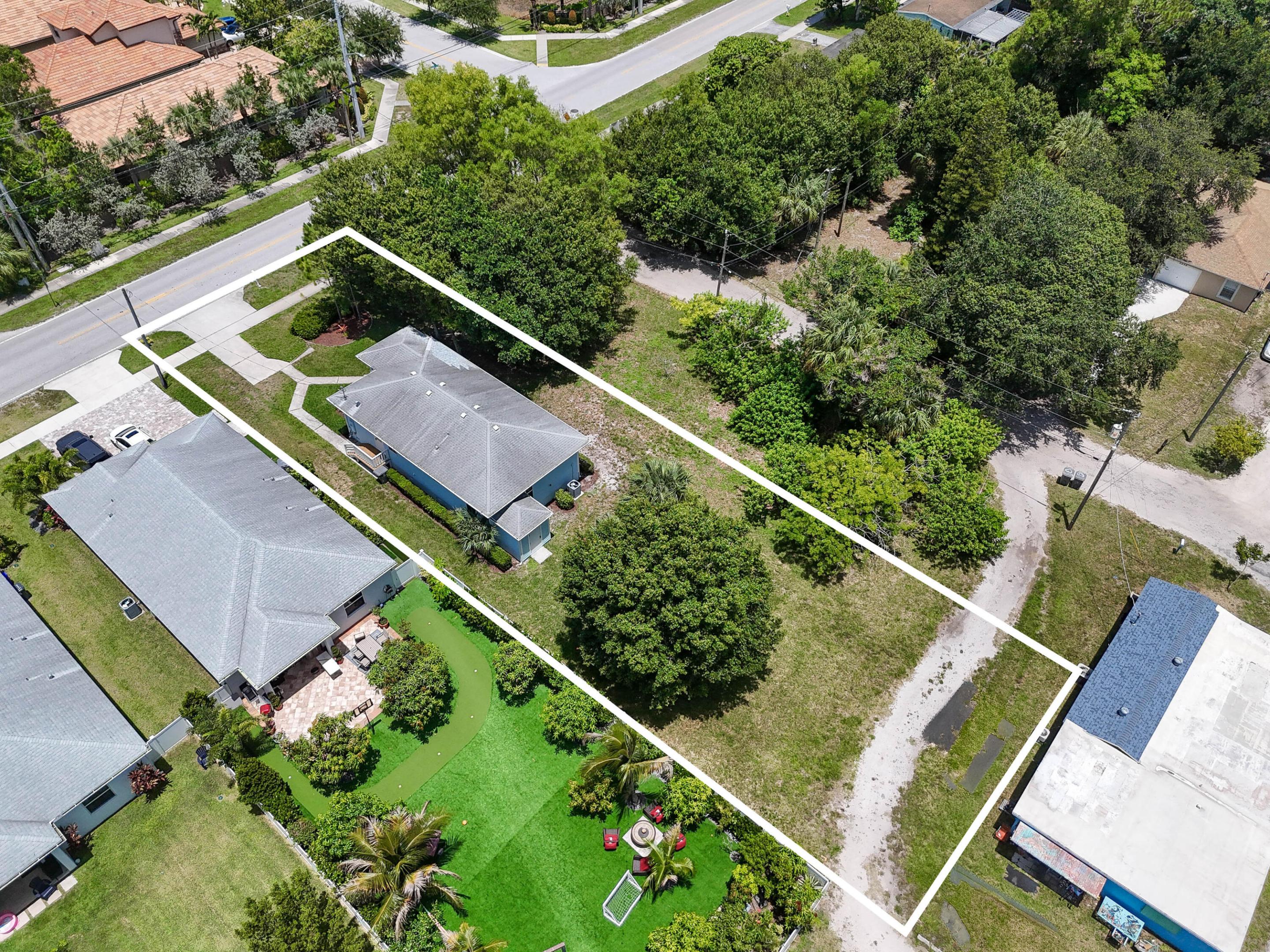 PALM GARDENS 1ST ADD - Residential