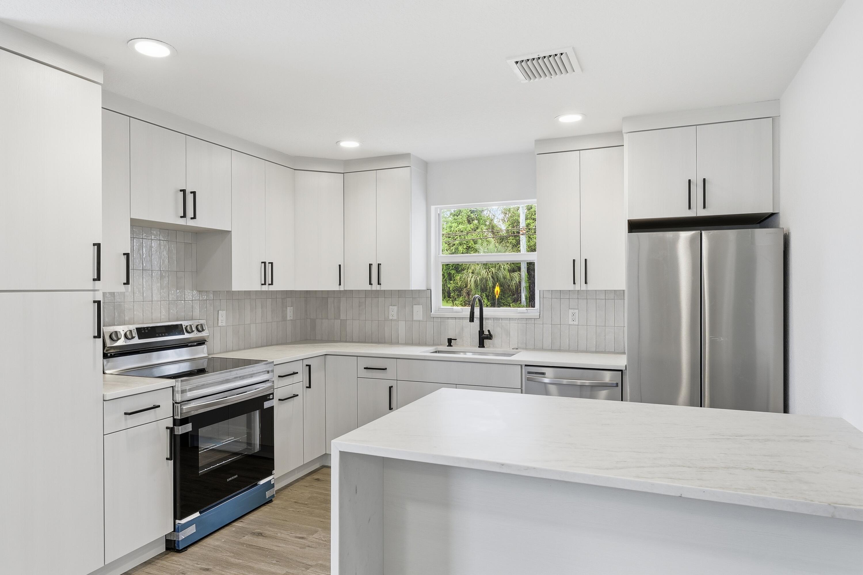 PALM GARDENS 1ST ADD - Residential