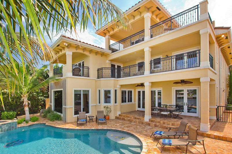 POINSETTIA GARDENS 29-32 - Residential