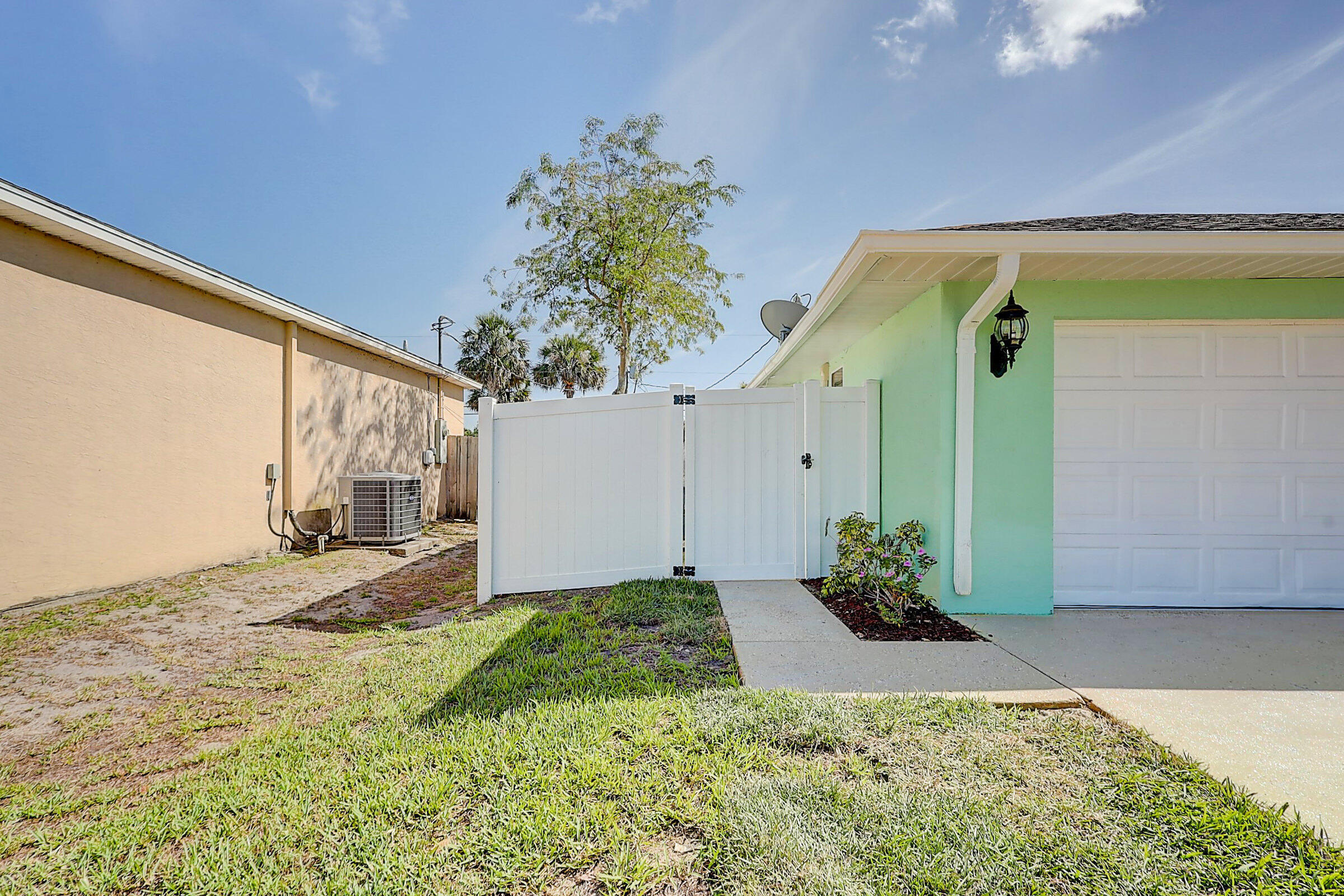 PORT ST LUCIE SECTION 4 - Residential
