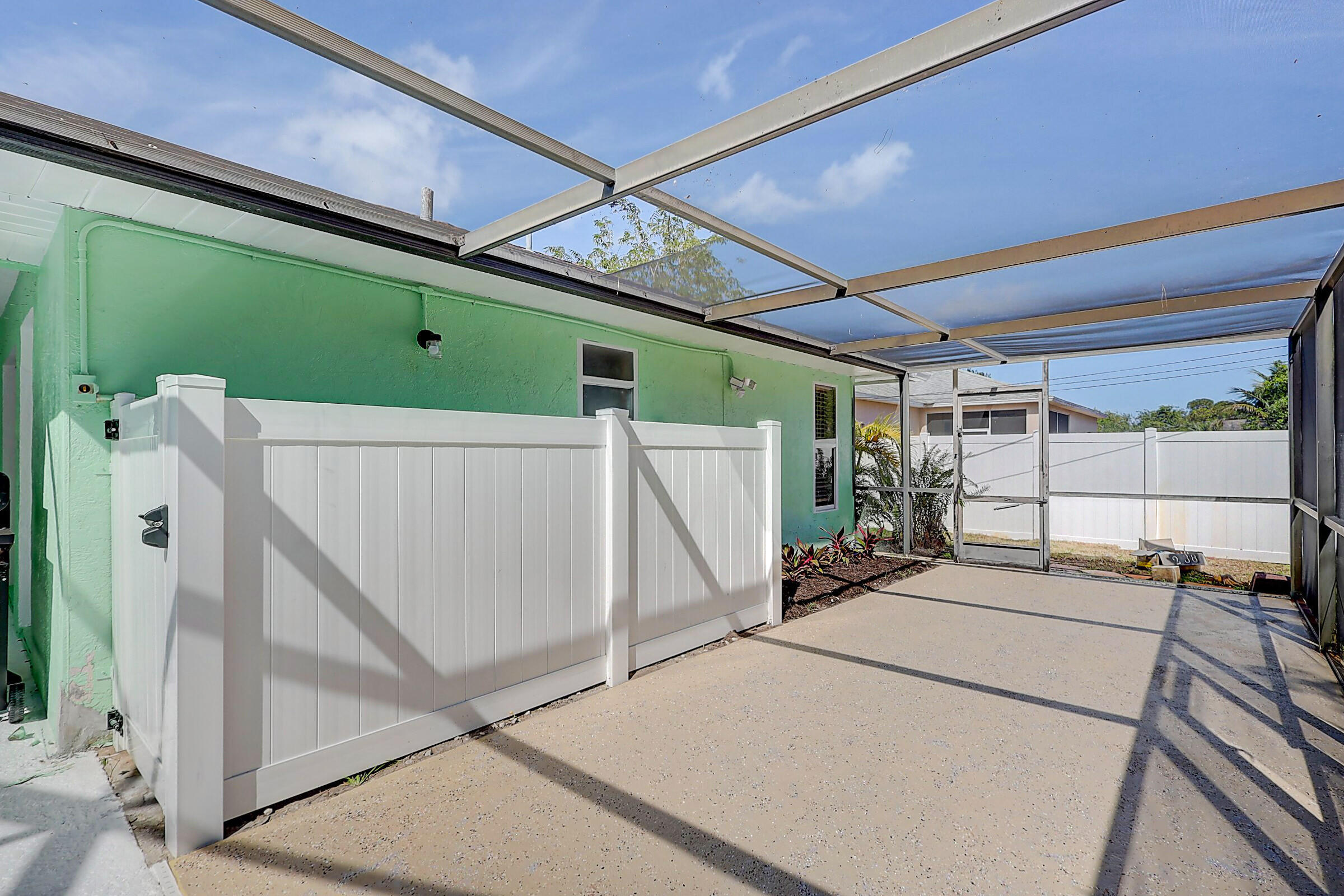PORT ST LUCIE SECTION 4 - Residential