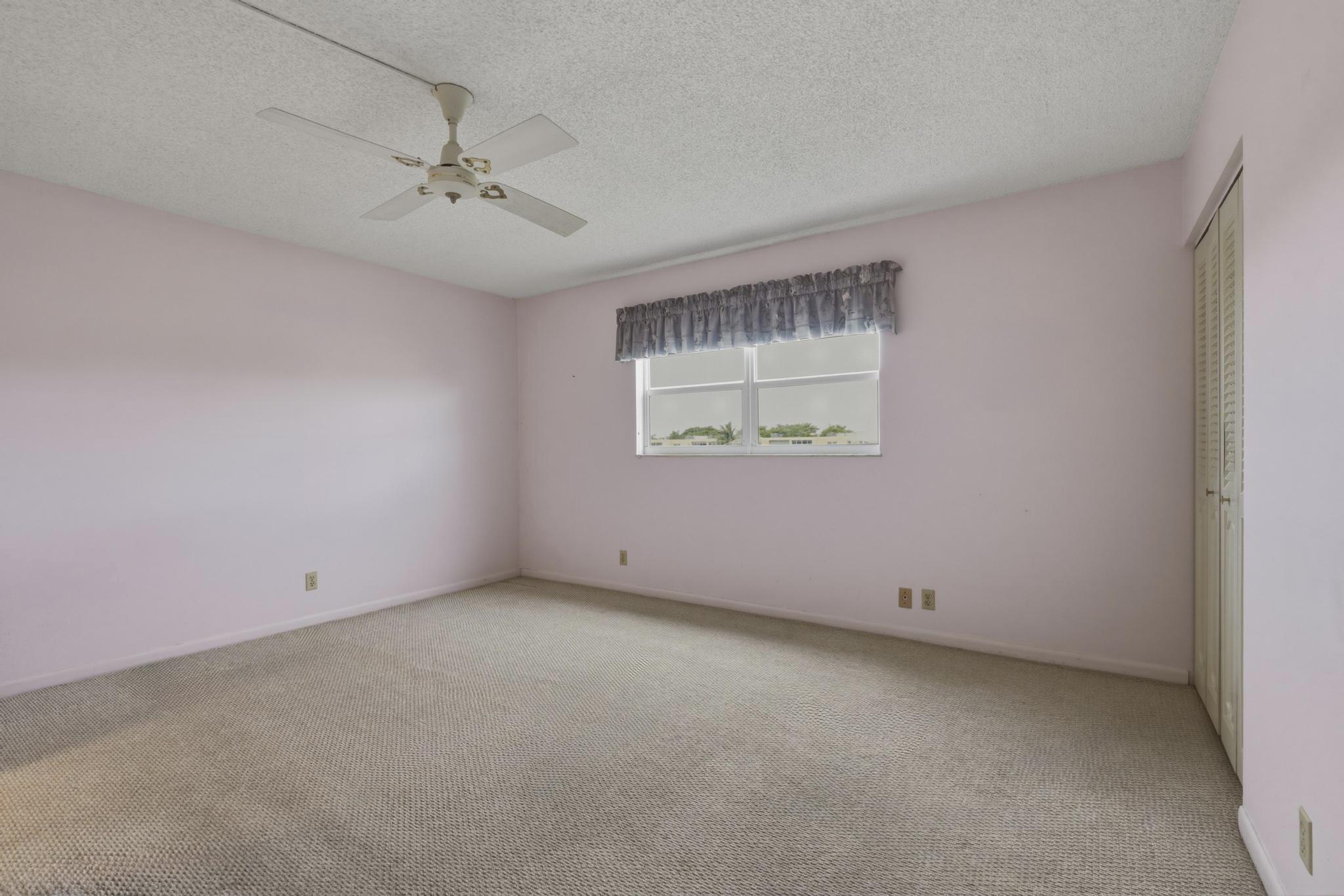 MEADOWBROOK LAKES CONDO - Residential