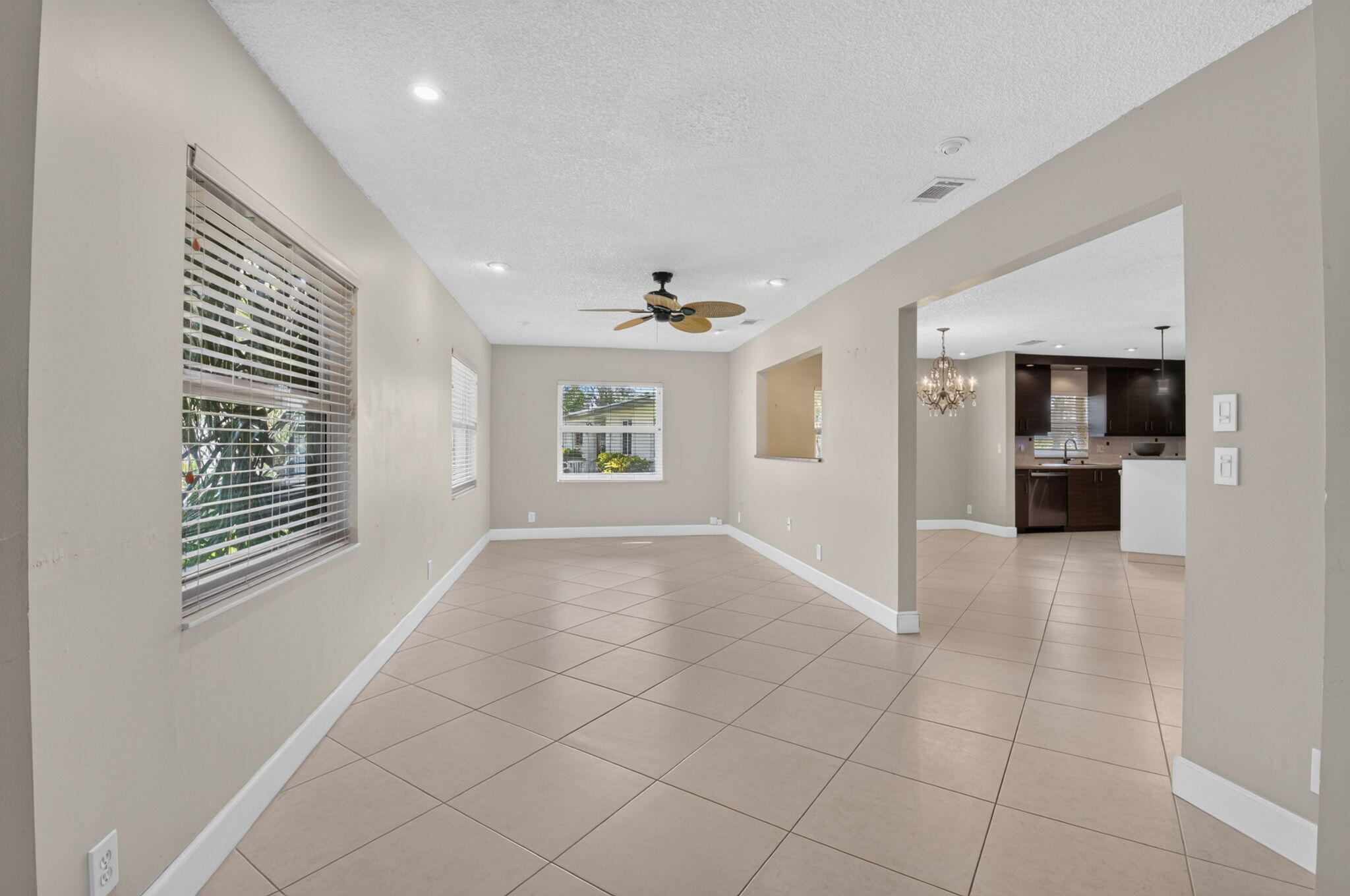DELRAY VILLAS 5 - Residential