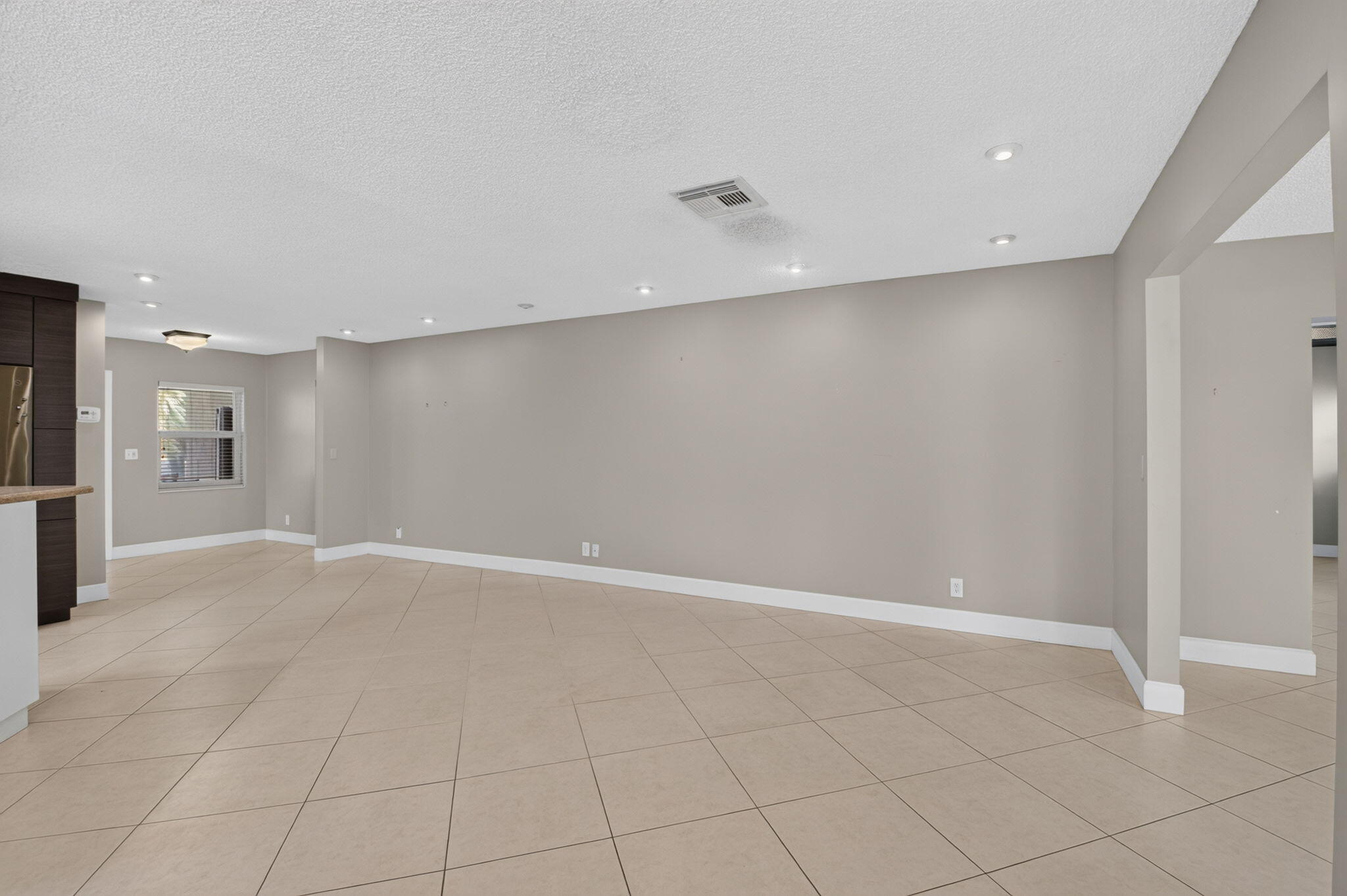 DELRAY VILLAS 5 - Residential