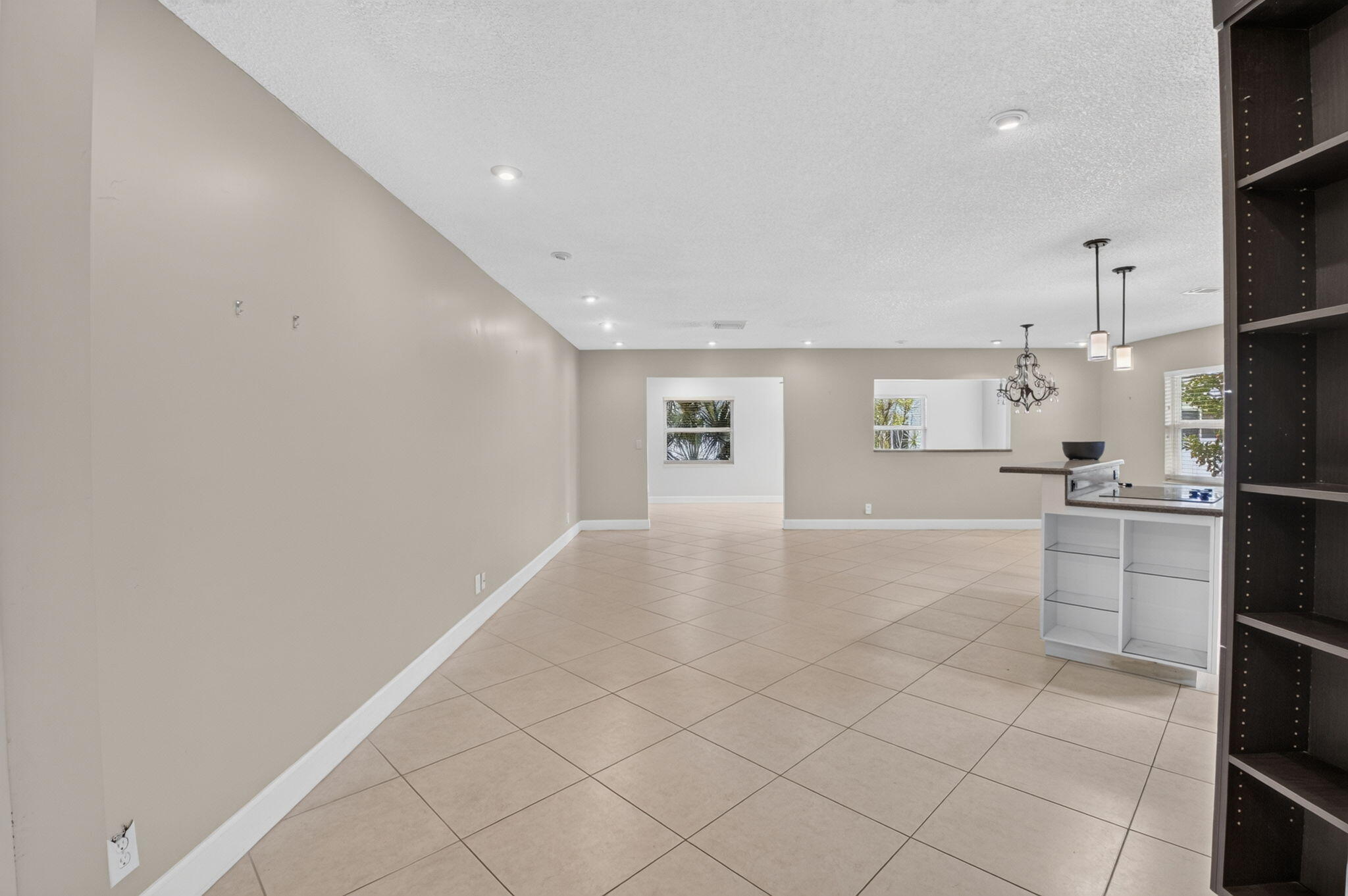 DELRAY VILLAS 5 - Residential