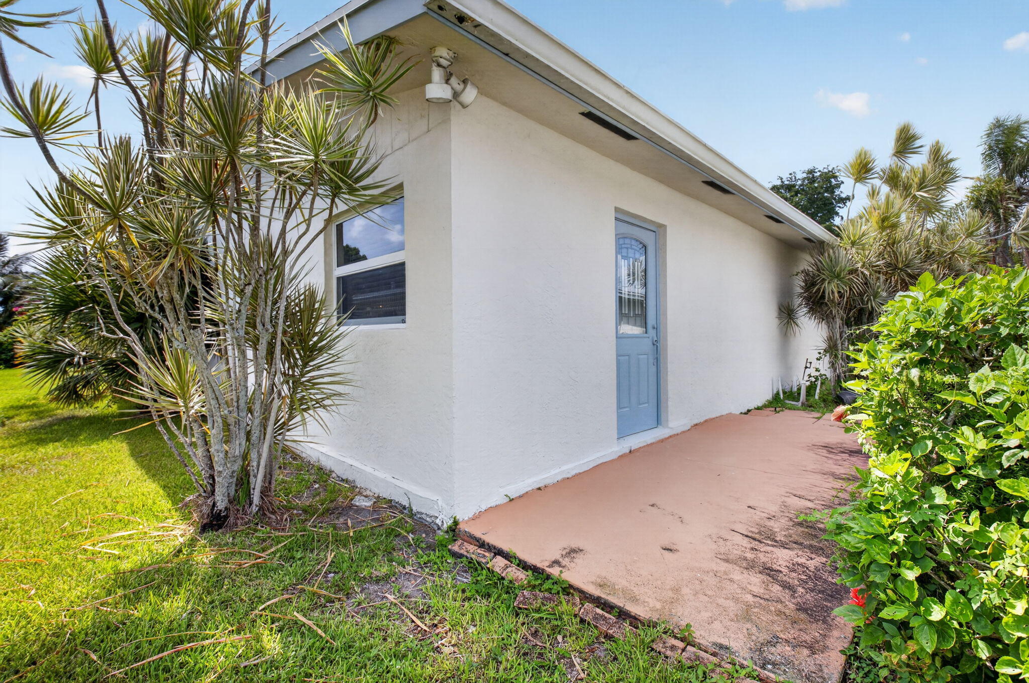 DELRAY VILLAS 5 - Residential