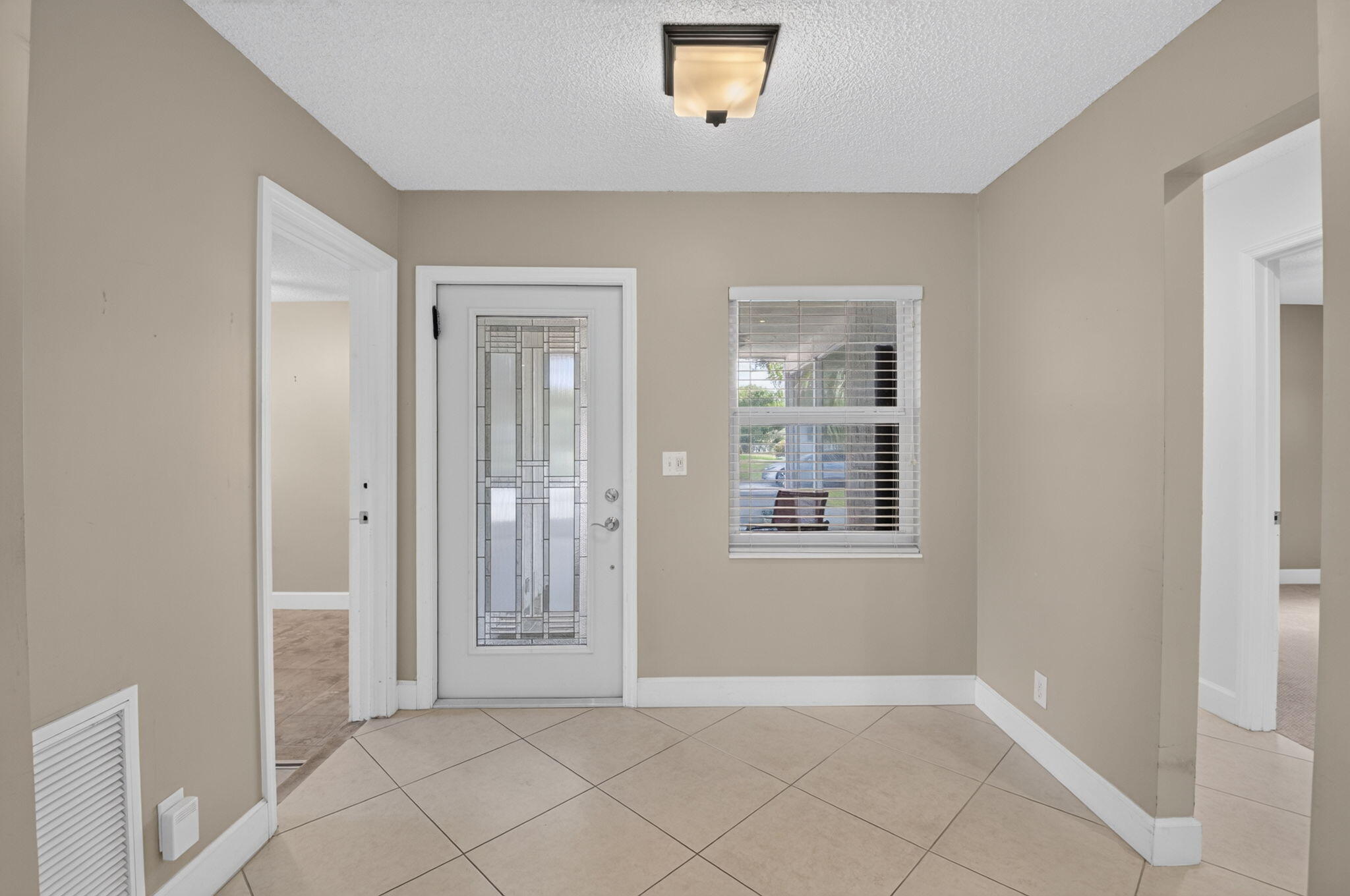 DELRAY VILLAS 5 - Residential