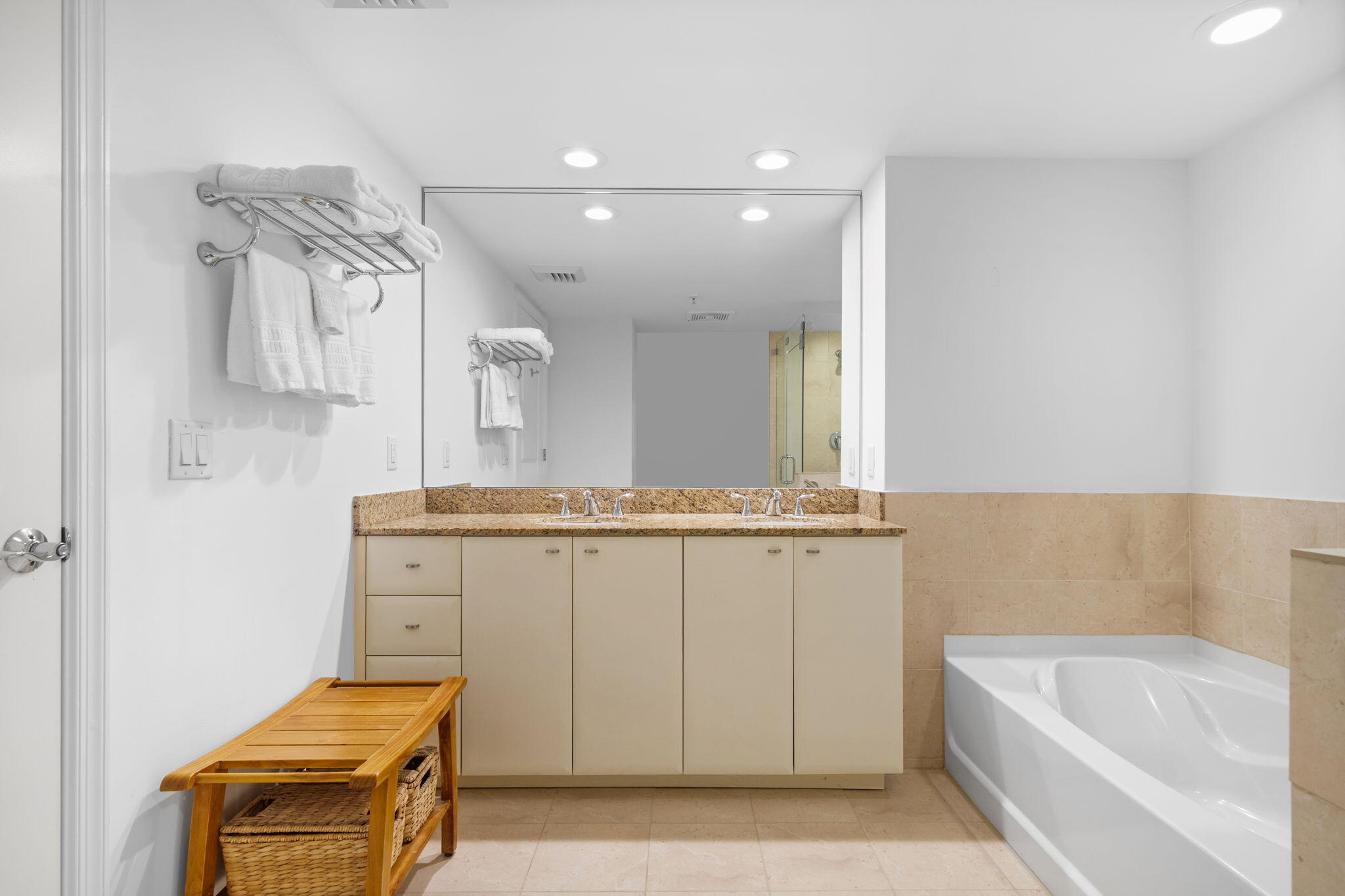 SYMPHONY NORTH CONDO - Residential