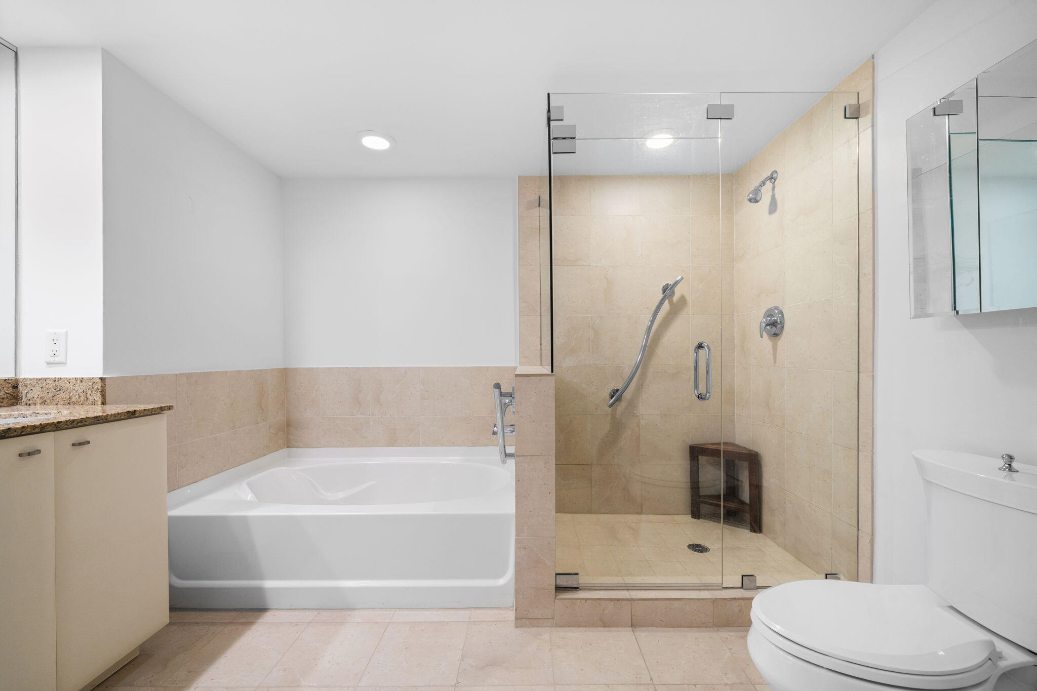 SYMPHONY NORTH CONDO - Residential