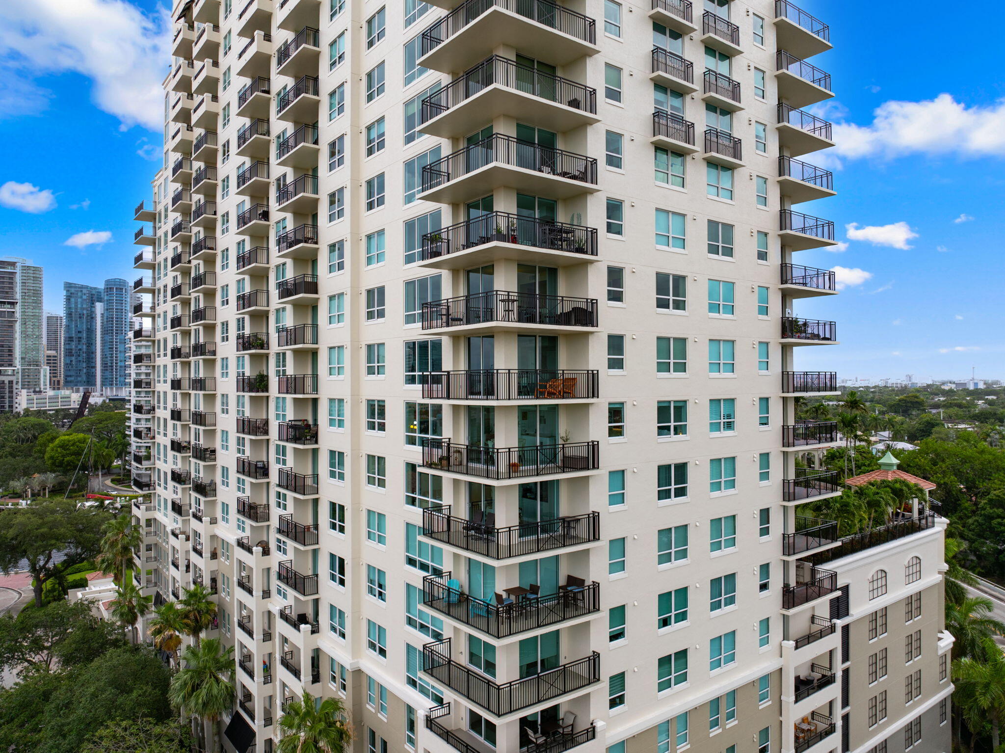 SYMPHONY NORTH CONDO - Residential