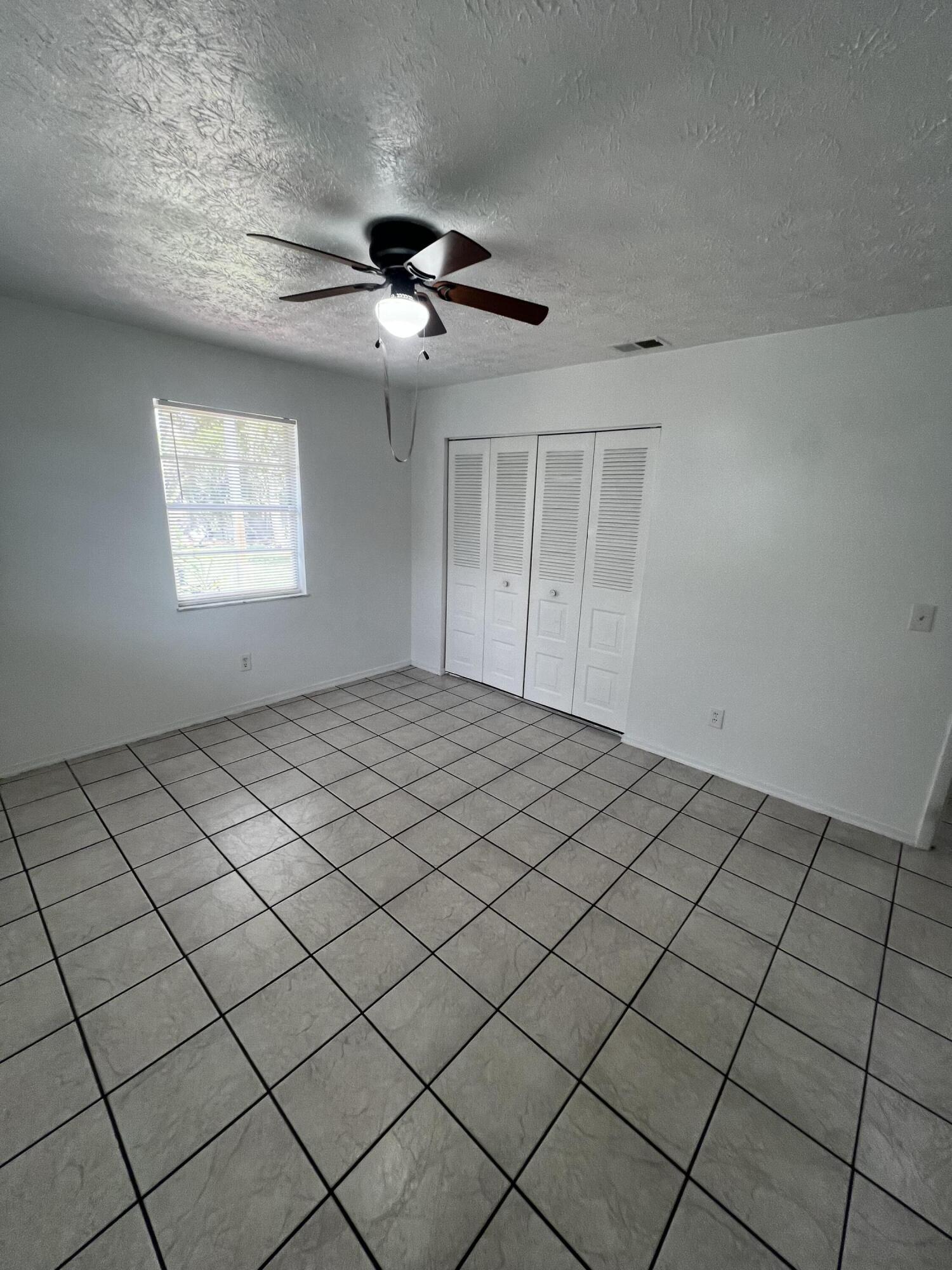PORT ST LUCIE SECTION 2 - Residential Lease