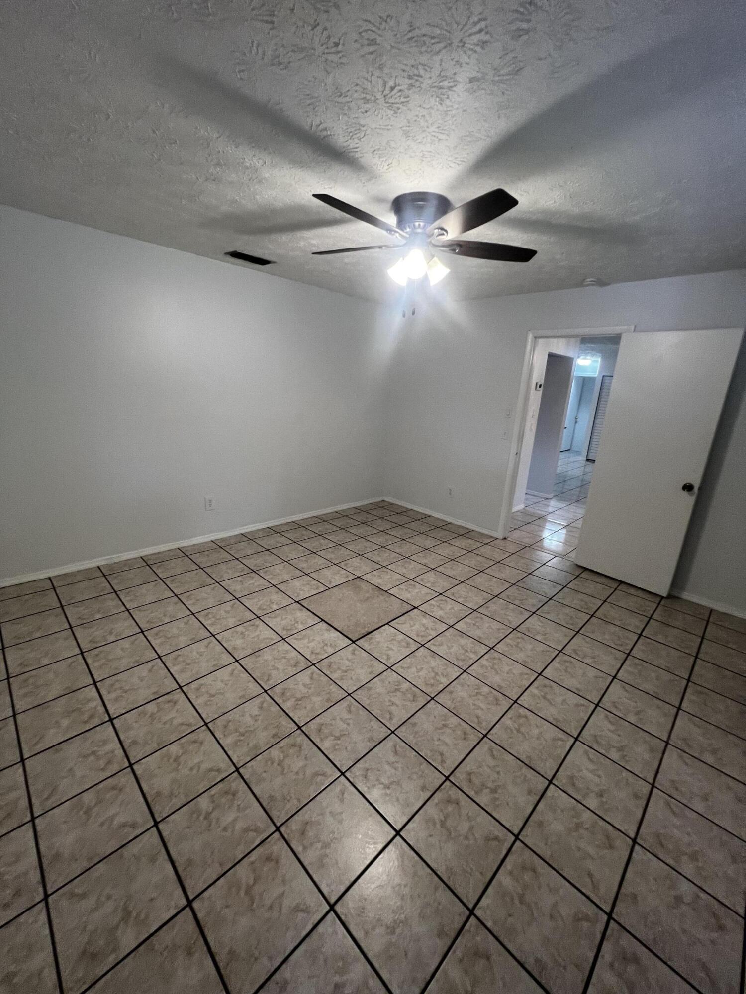 PORT ST LUCIE SECTION 2 - Residential Lease