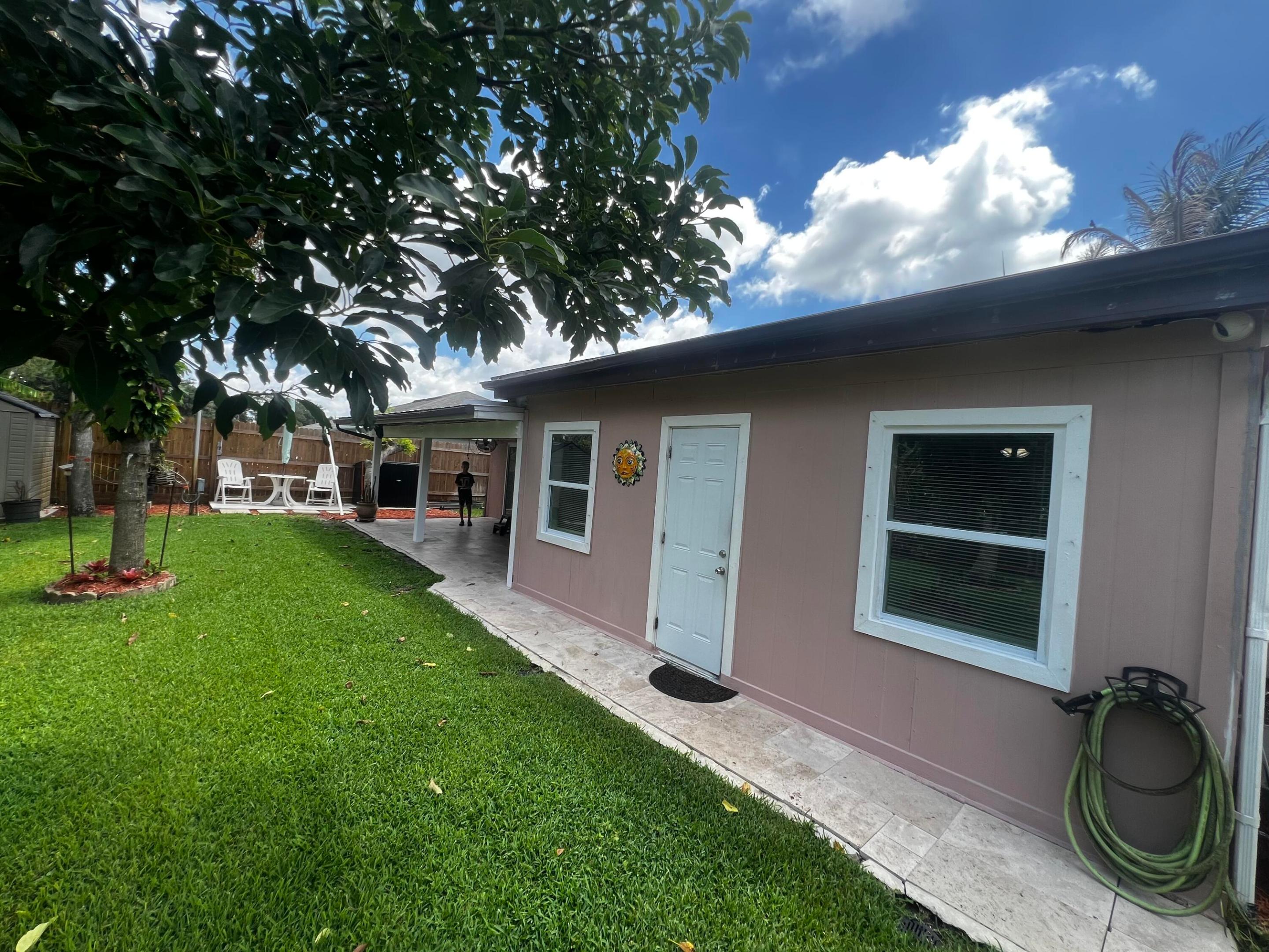 PORT ST LUCIE SECTION 2 - Residential Lease