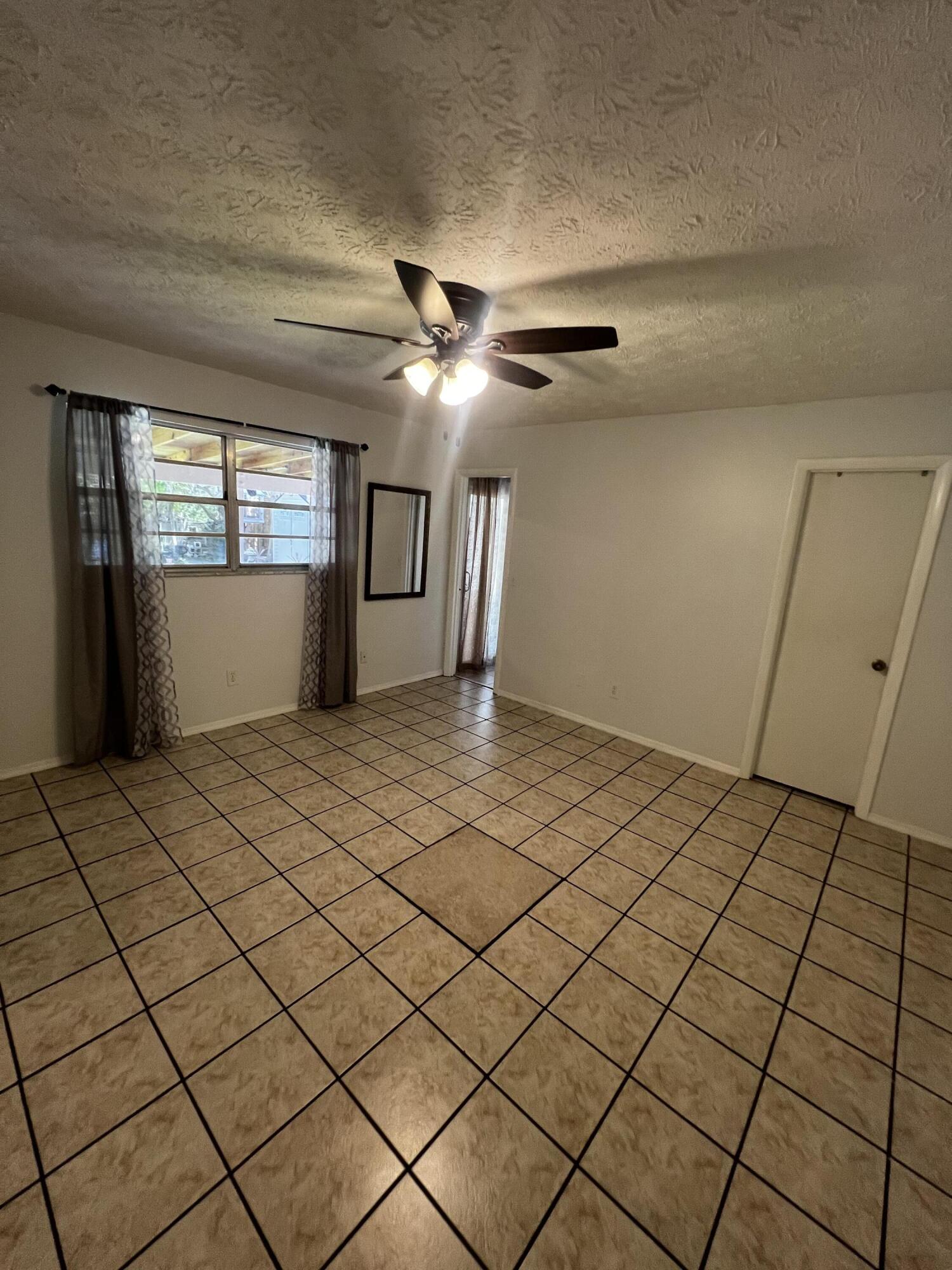 PORT ST LUCIE SECTION 2 - Residential Lease