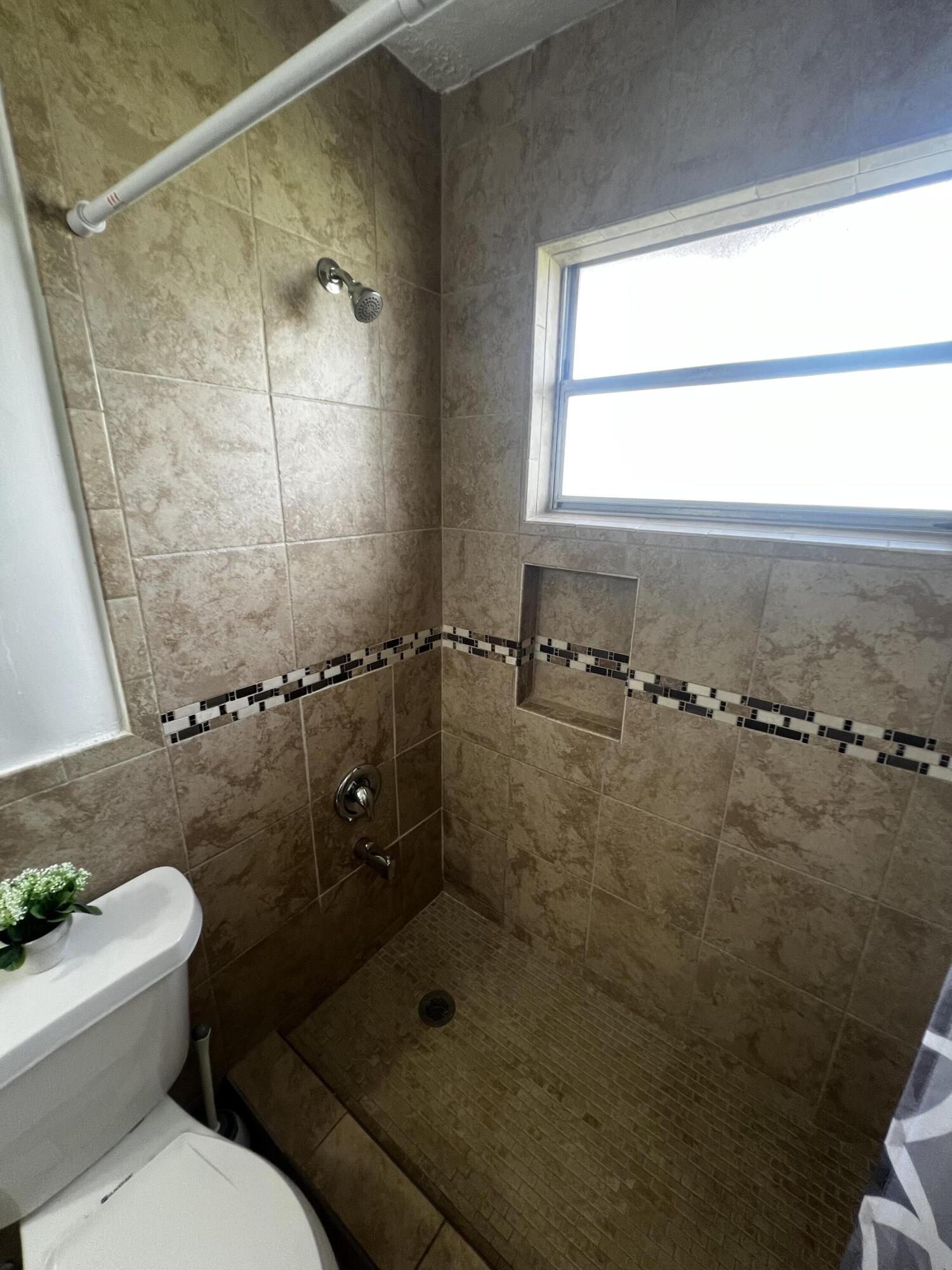 PORT ST LUCIE SECTION 2 - Residential Lease