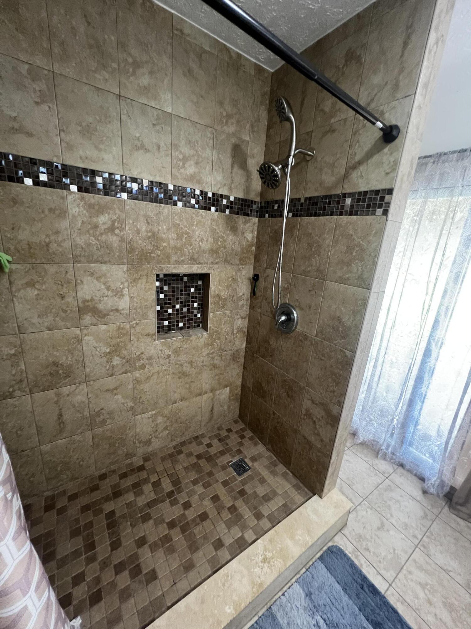 PORT ST LUCIE SECTION 2 - Residential Lease