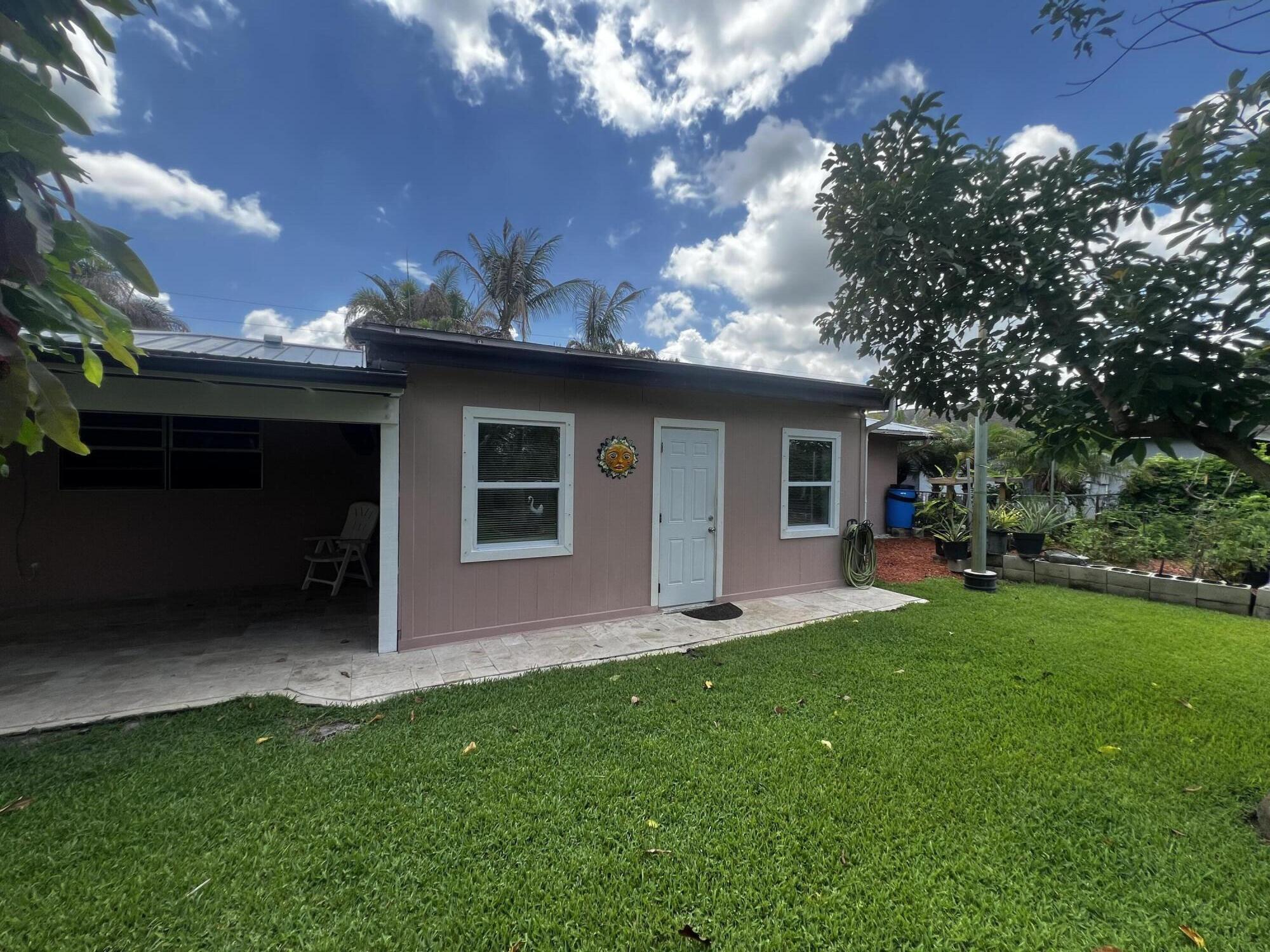 PORT ST LUCIE SECTION 2 - Residential Lease