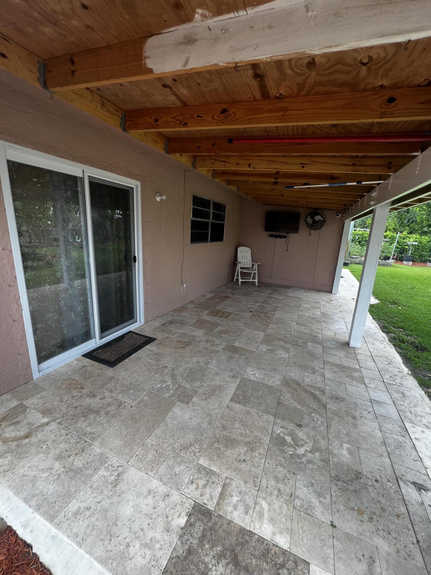 PORT ST LUCIE SECTION 2 - Residential Lease