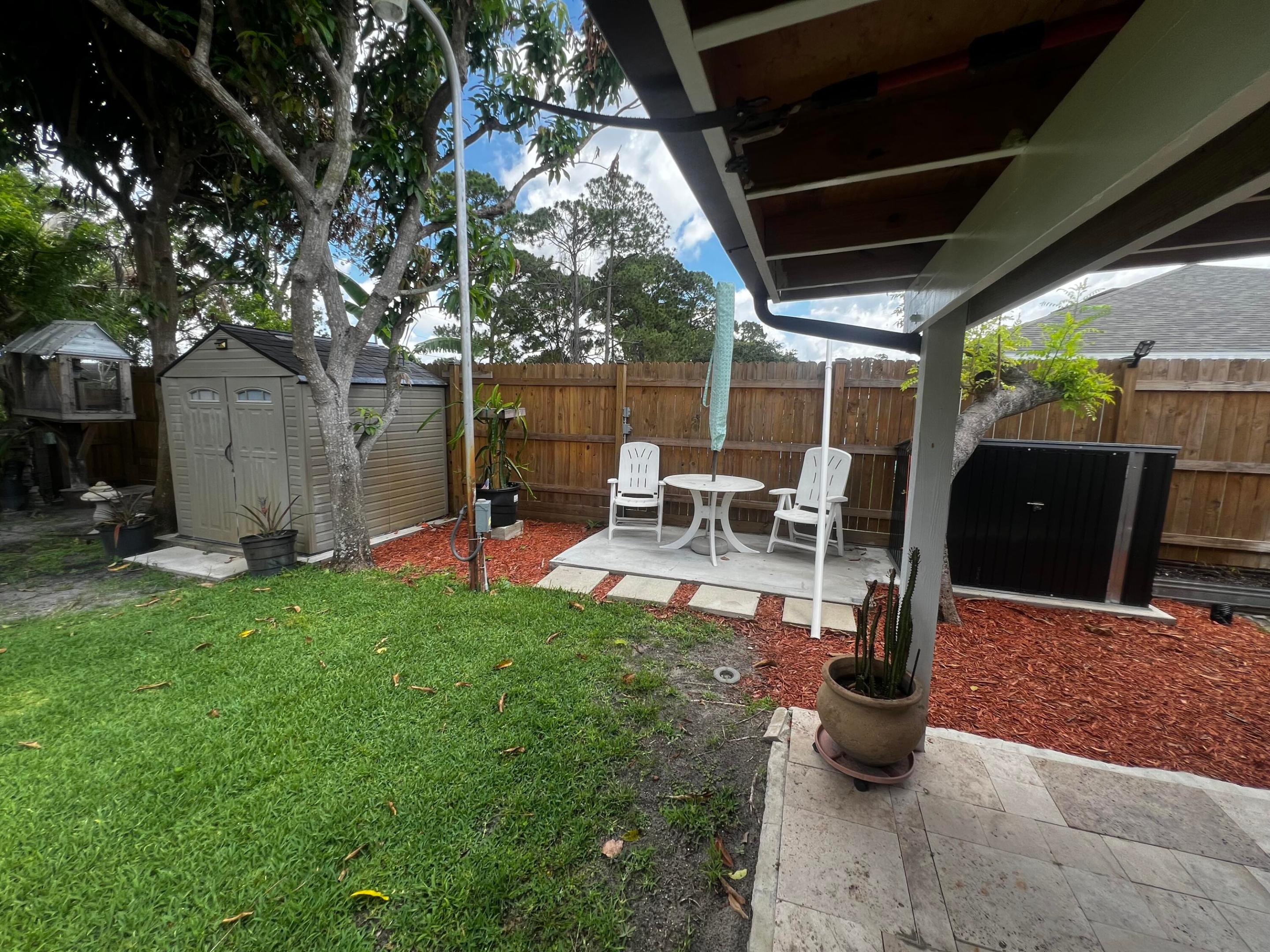 PORT ST LUCIE SECTION 2 - Residential Lease